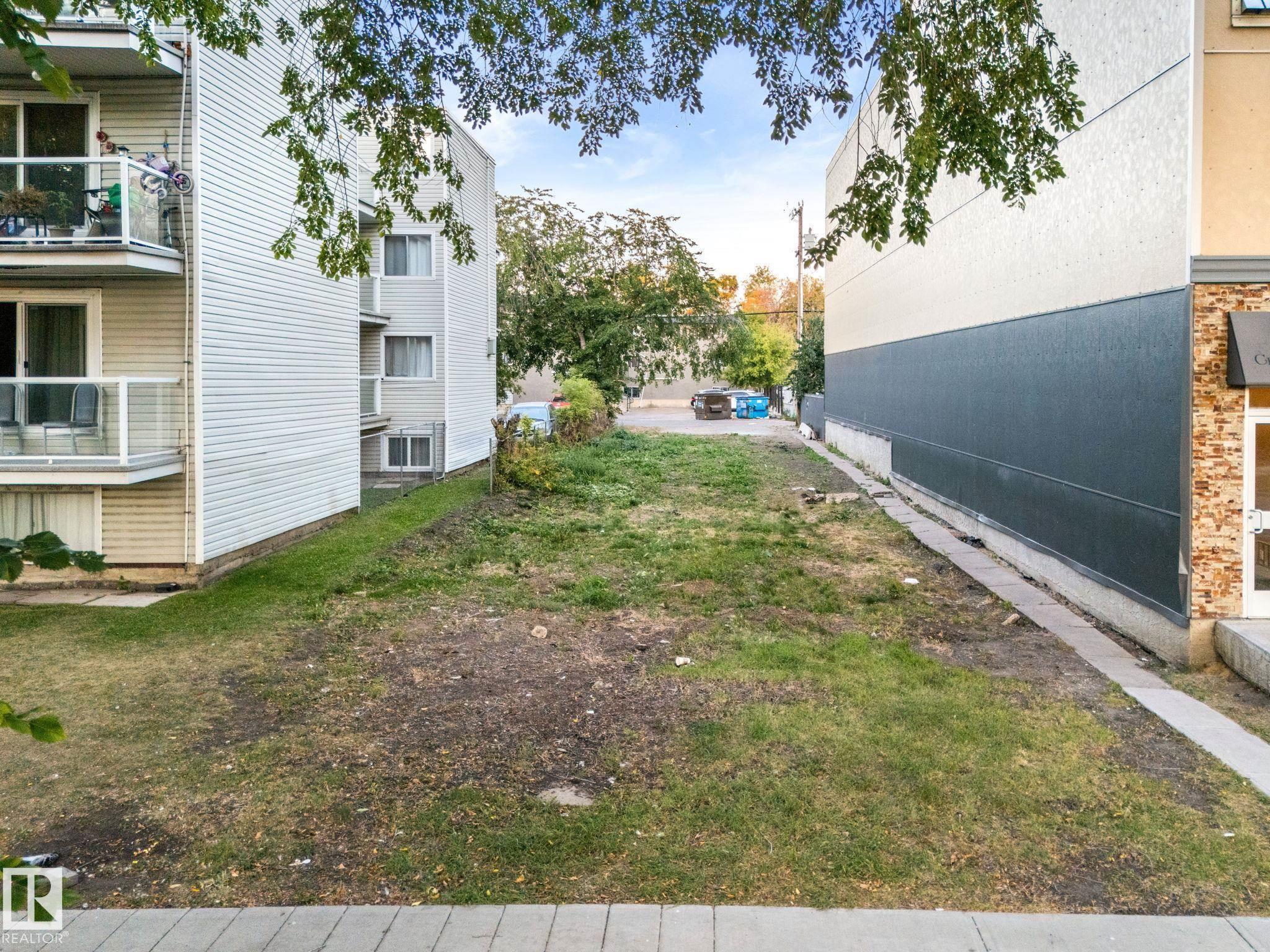 103 St Nw Unit 10709 St, Edmonton, AB T5H 2V7