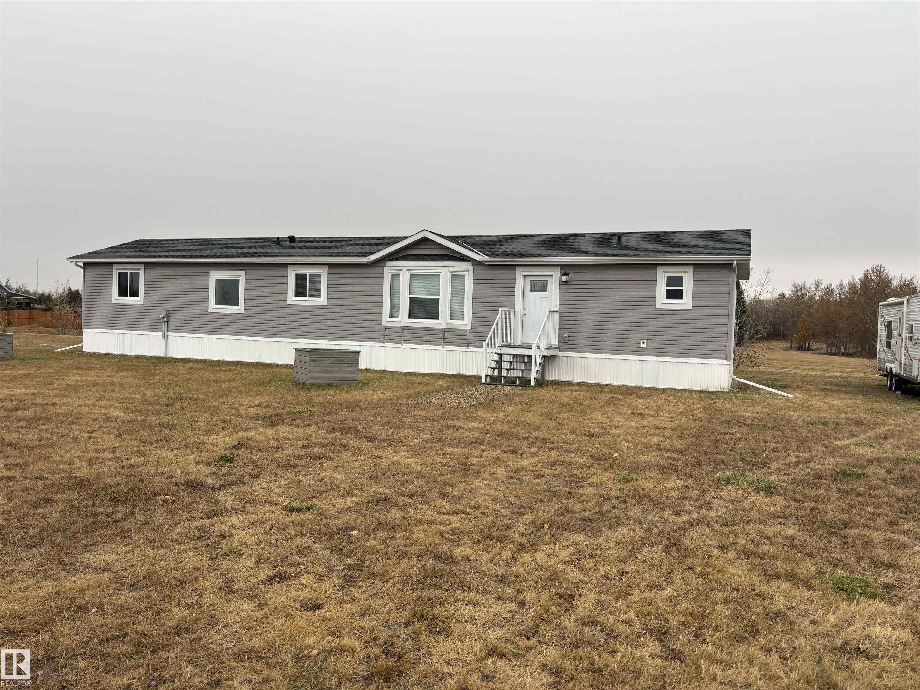 1602 Parakeet Cl, Rural Camrose County, AB T0B 4J1