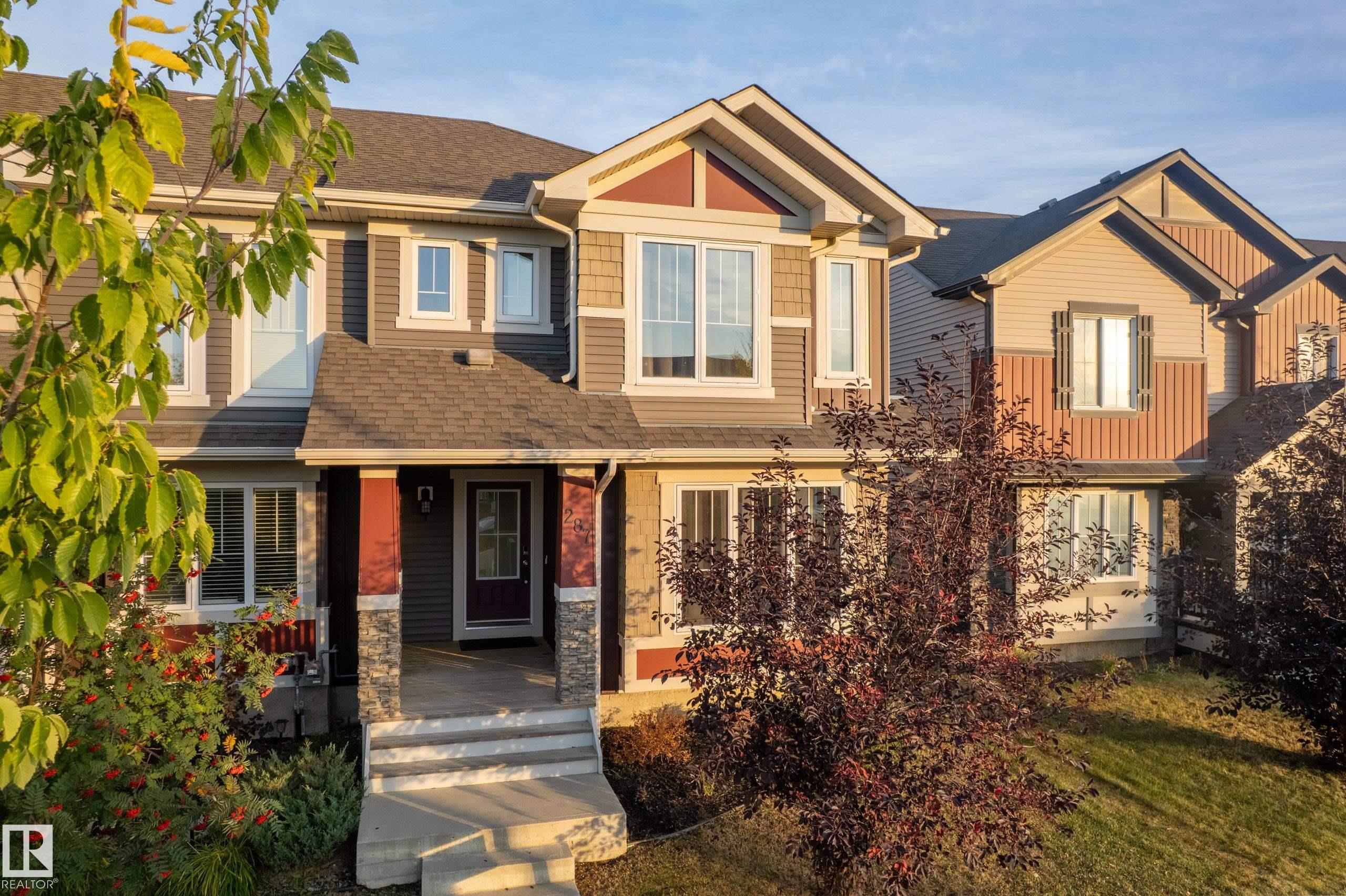 287 Desrochers Bv Blvd SW, Edmonton, AB T6W 3H9