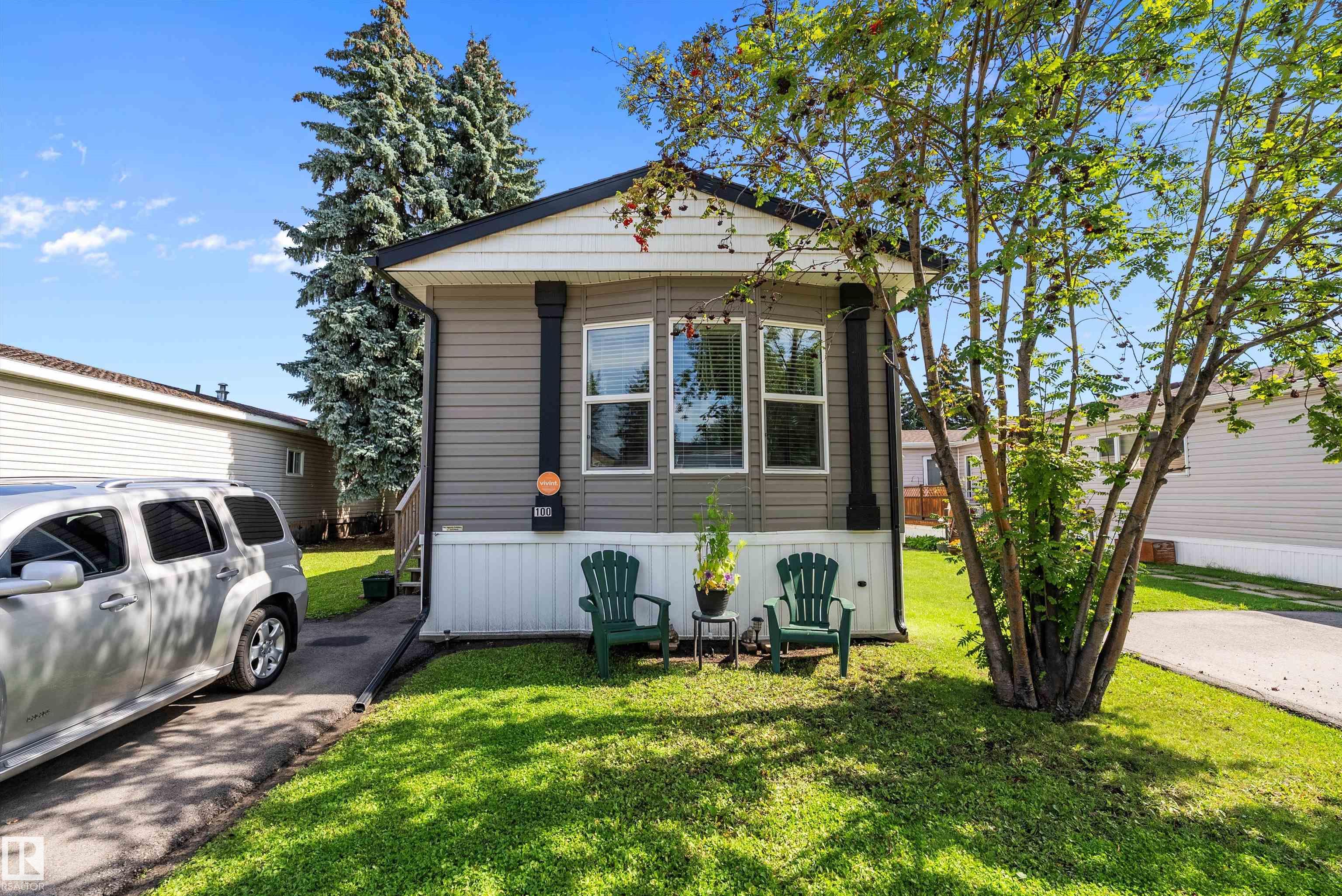 100 Willow Park Es Ests, Leduc, AB T9E 5R7