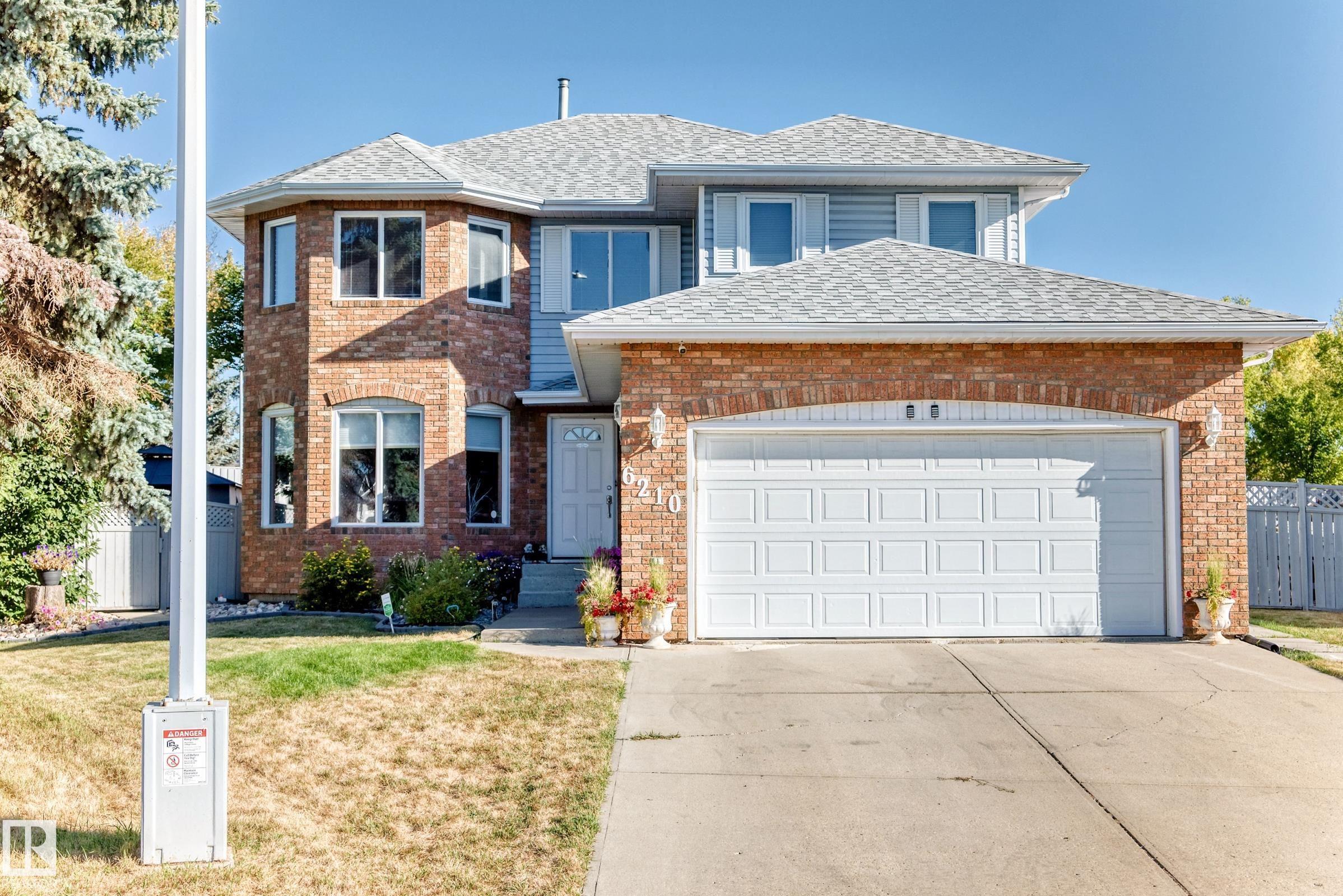 152 Av Nw Unit 6210 Ave #c, Edmonton, AB T5A 4W6