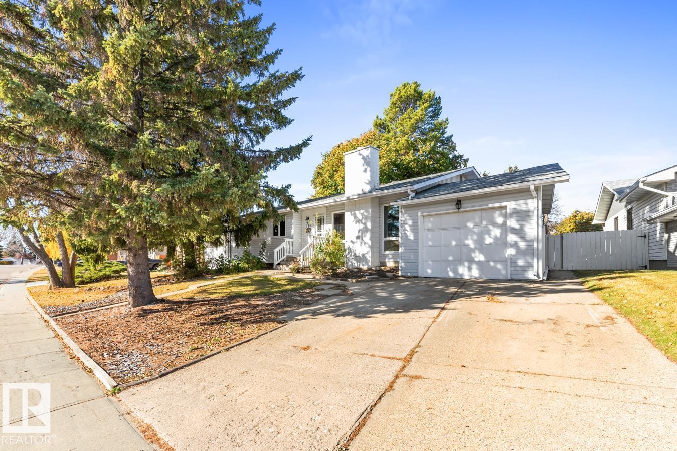 789 Alder Ave, Sherwood Park, AB T8A 1V1