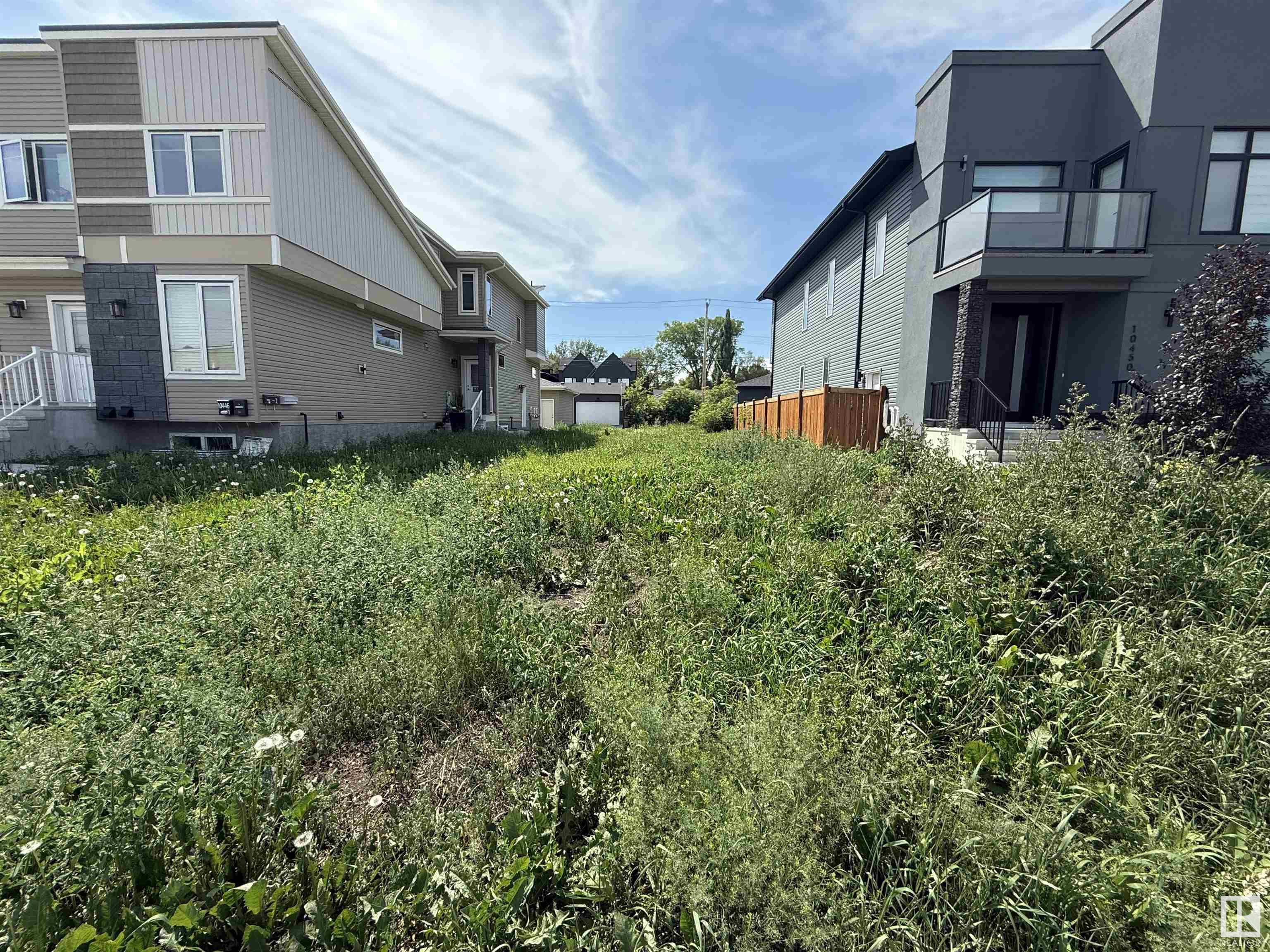 142 St Nw Unit 10448 St, Edmonton, AB T5N 2P2