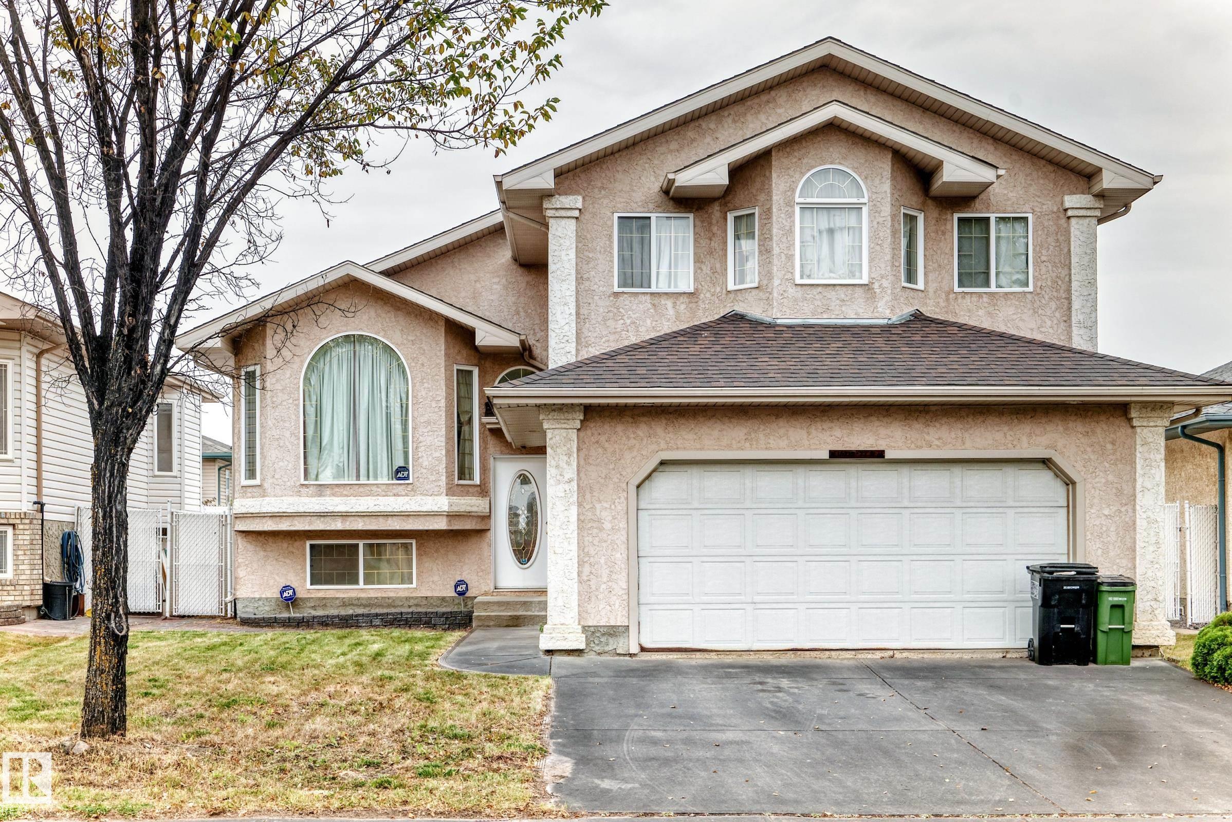 77 St Nw Unit 16215 St, Edmonton, AB T5Z 3N6