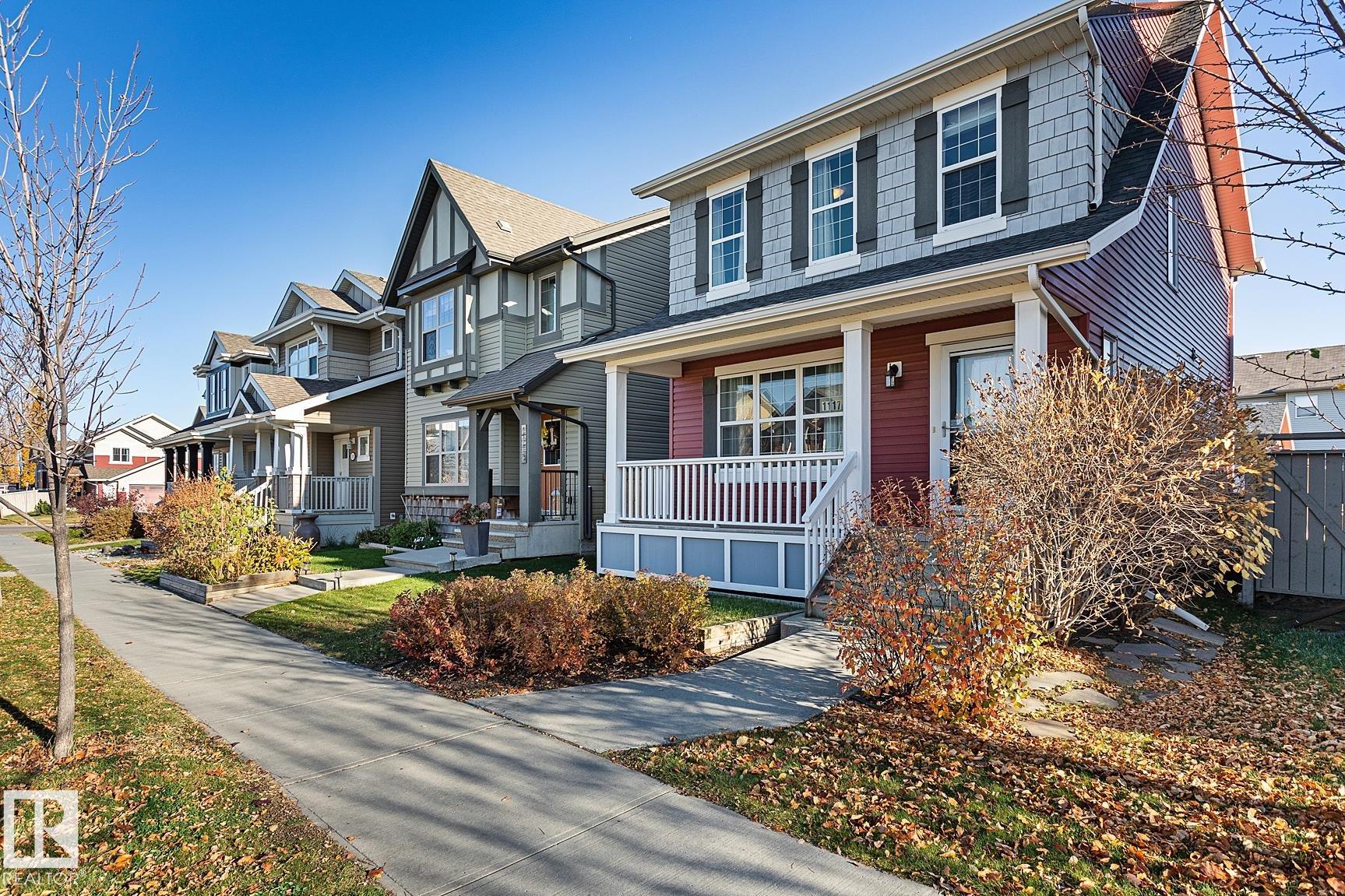 1117 Chappelle Blvd SW, Edmonton, AB T6W 0Y9