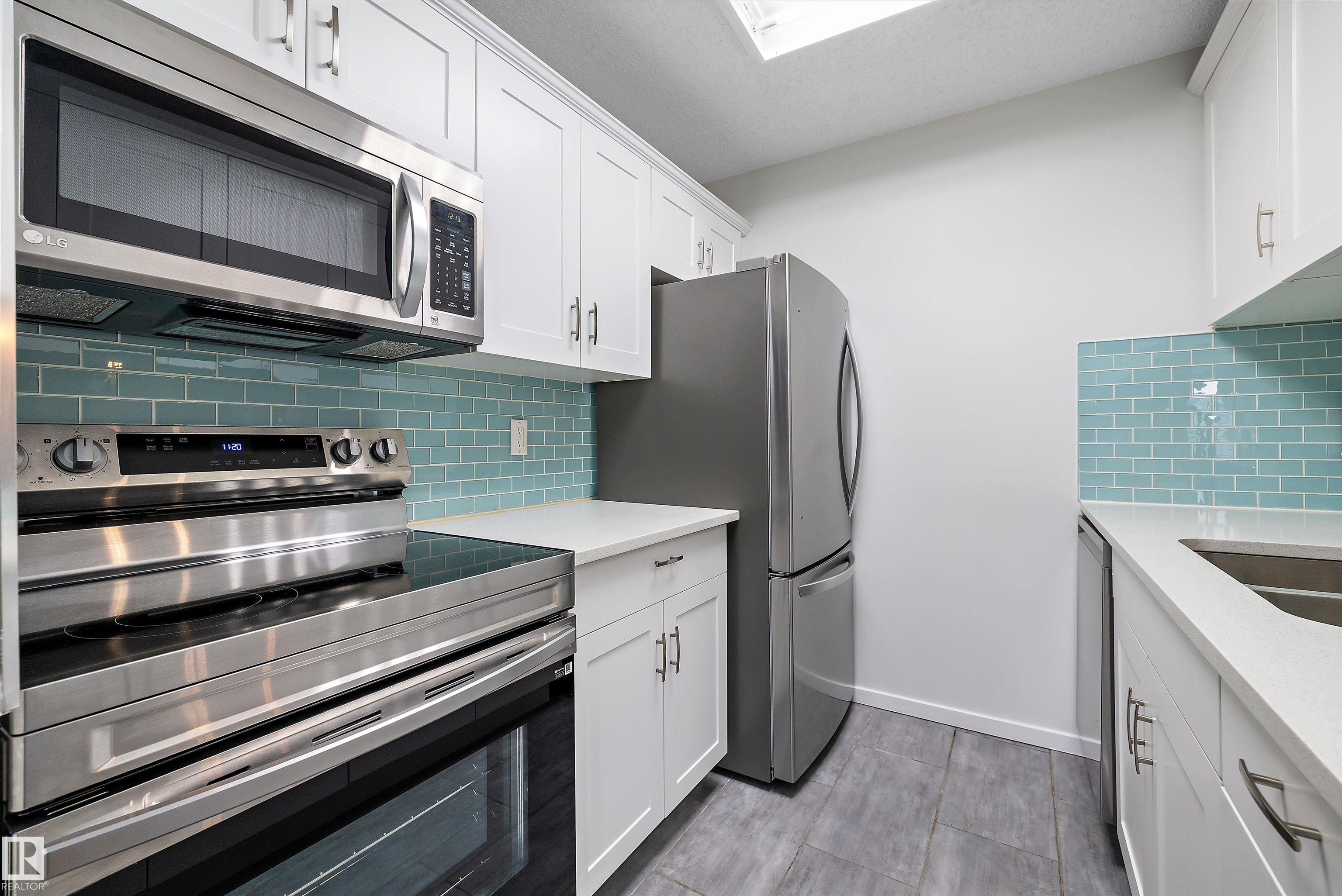 6720 158 Avenue Northwest #422, Edmonton, AB T5Z 3B1