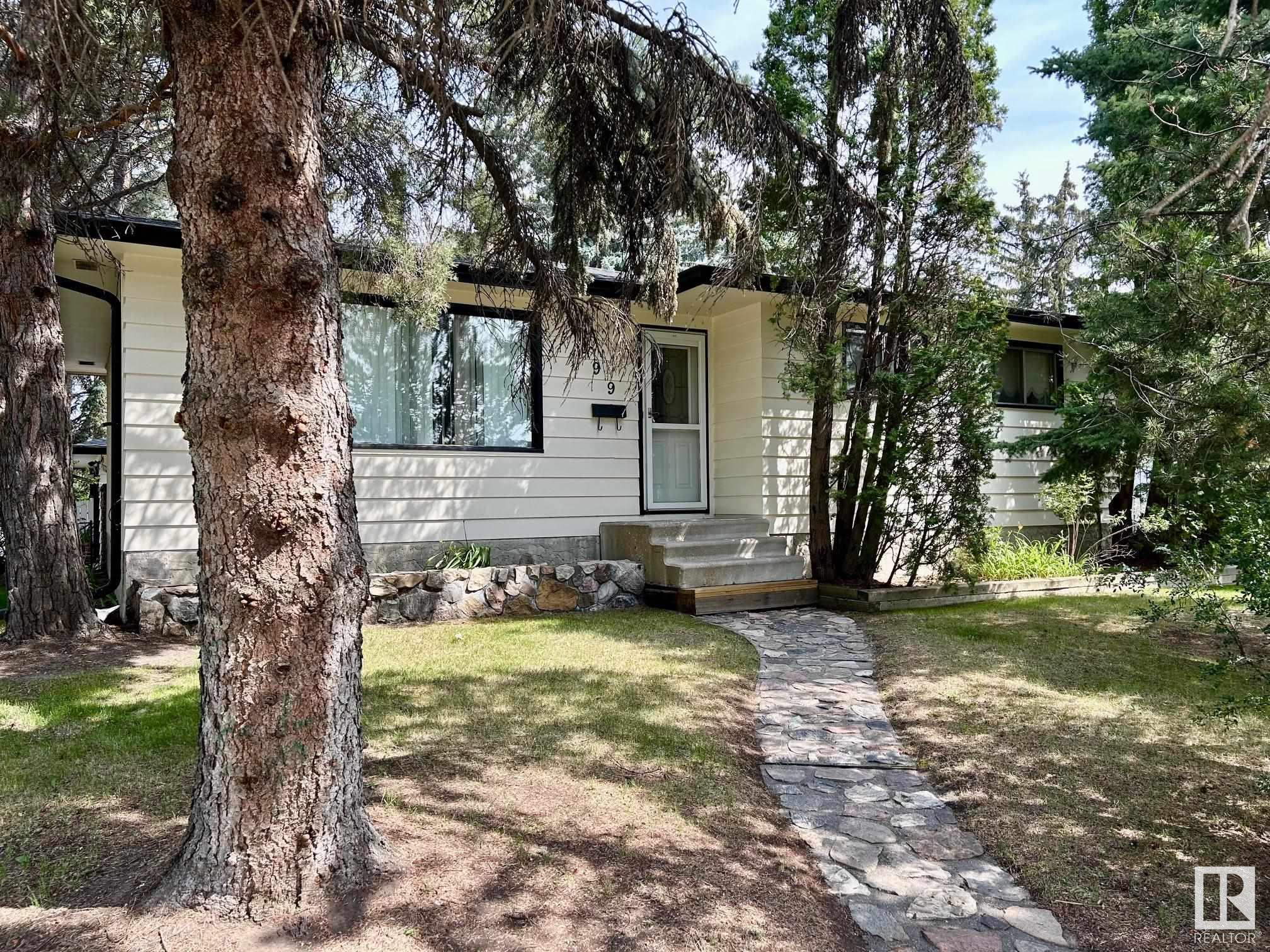 899 Alder Ave, Sherwood Park, AB T8A 1V4
