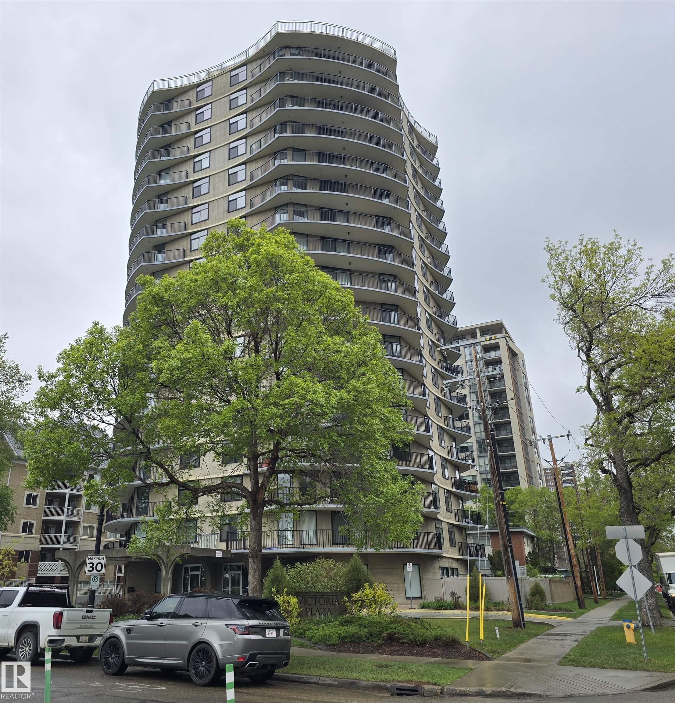 11710 100 Avenue Northwest #701, Edmonton, AB T5K 2G3