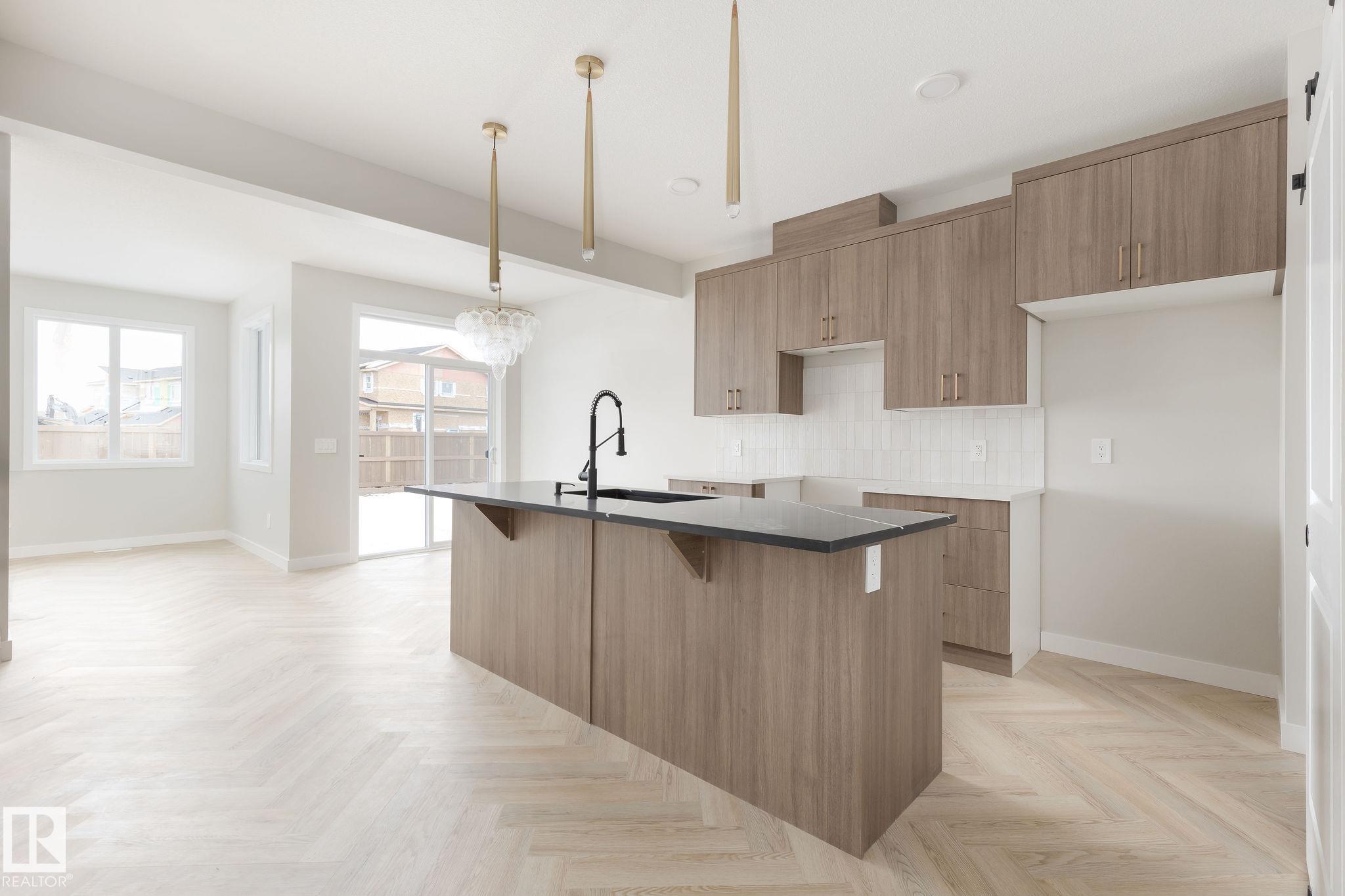 65 St Sw Unit 2839 St, Edmonton, AB T6X 1A3