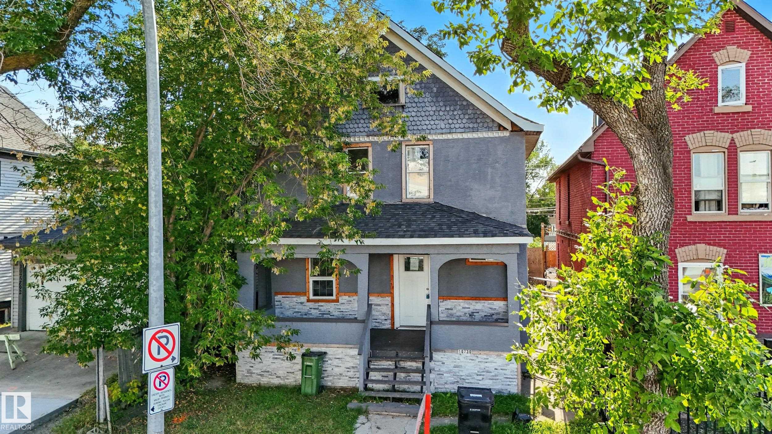 92 St Nw Unit 10730 St, Edmonton, AB T5H 1V4