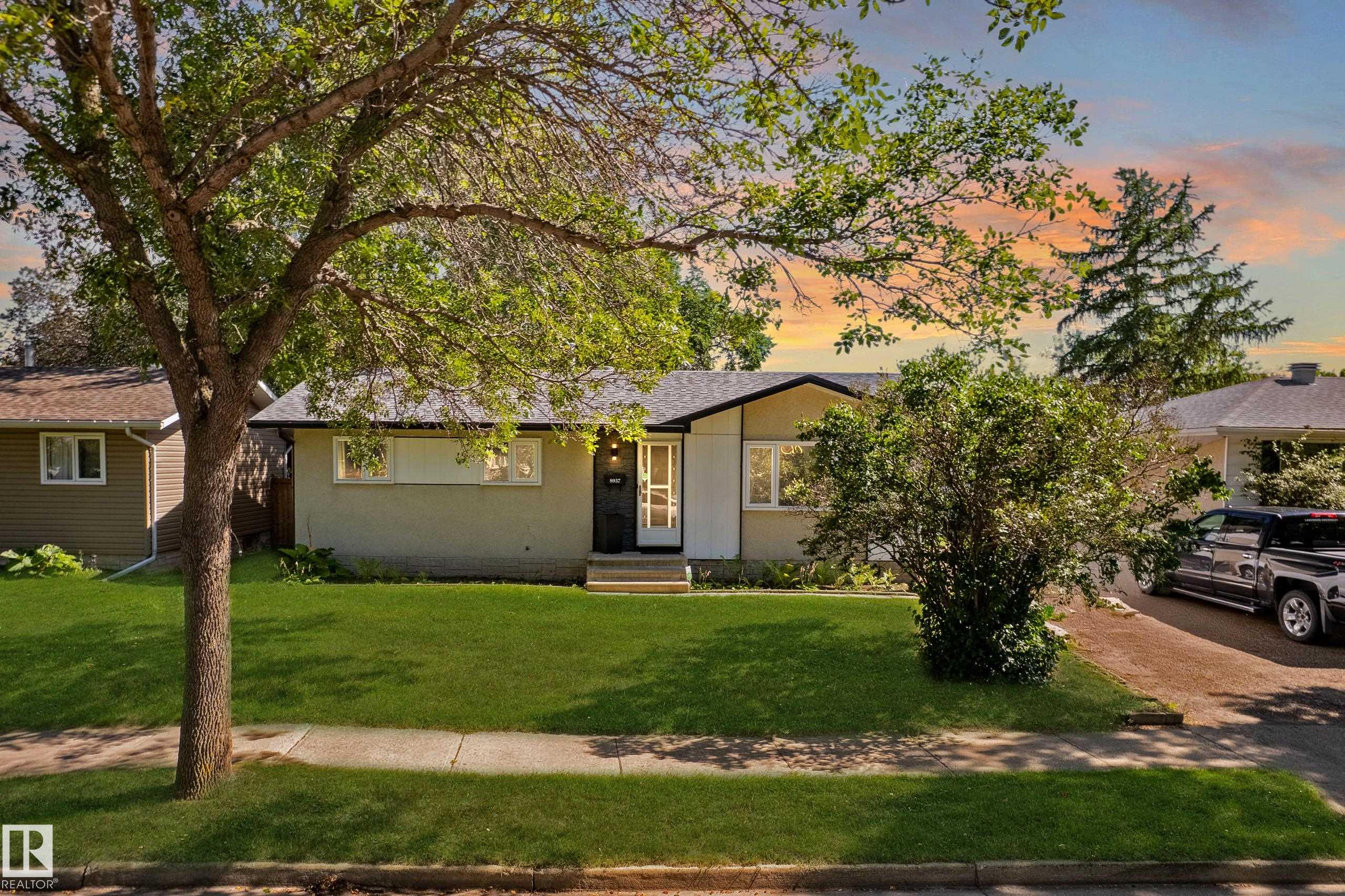 92 Av Unit 8937 Ave, Fort Saskatchewan, AB T8L 1A3
