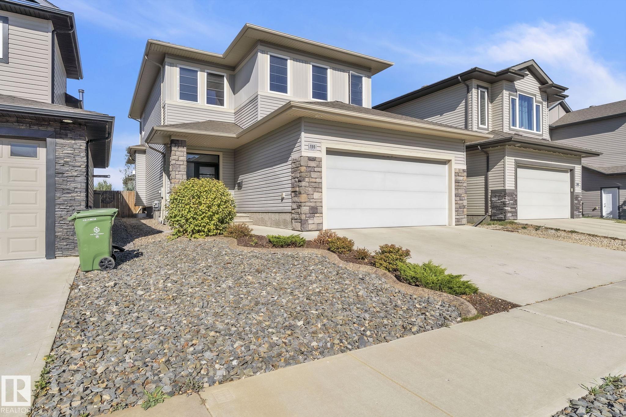 190 Woodhill, Fort Saskatchewan, AB T8L 0L5