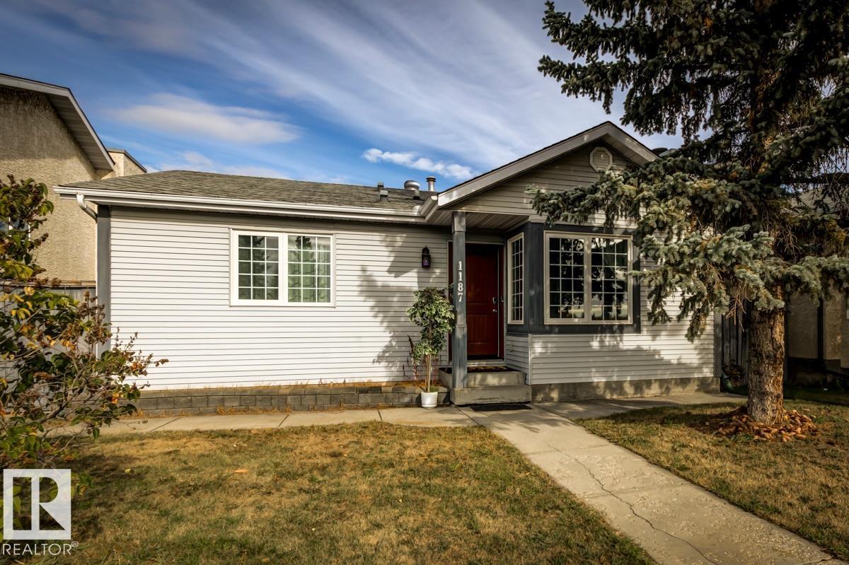 1187 Lakewood Rd N Rd NW, Edmonton, AB T6K 4C6
