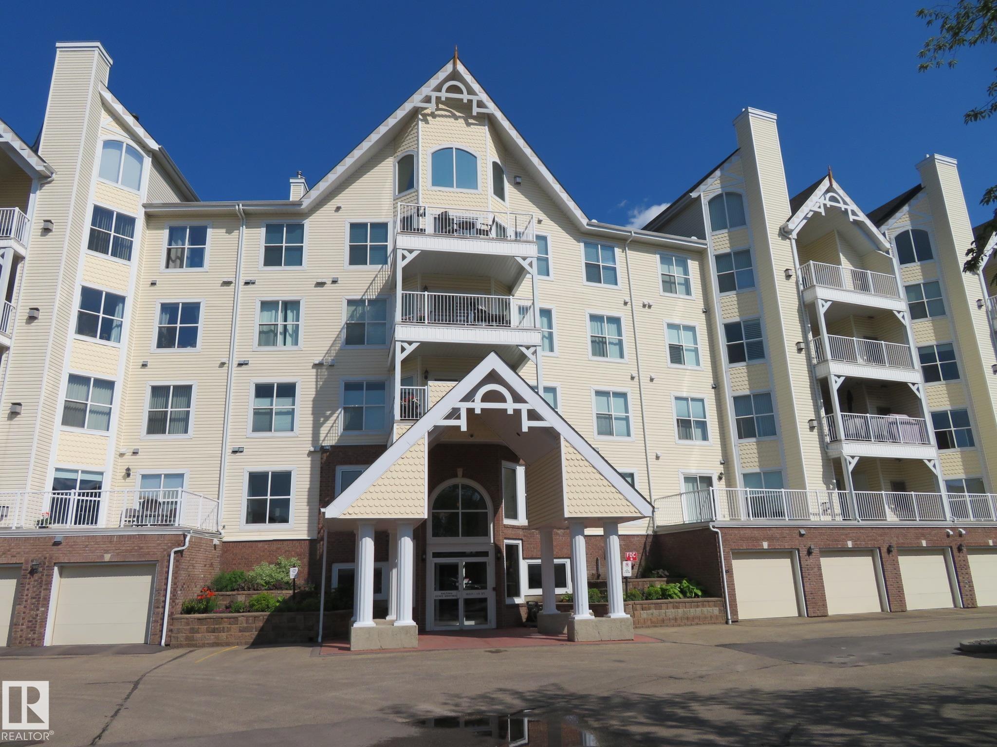 10221 111 Street Northwest #405, Edmonton, AB T5K 2W5