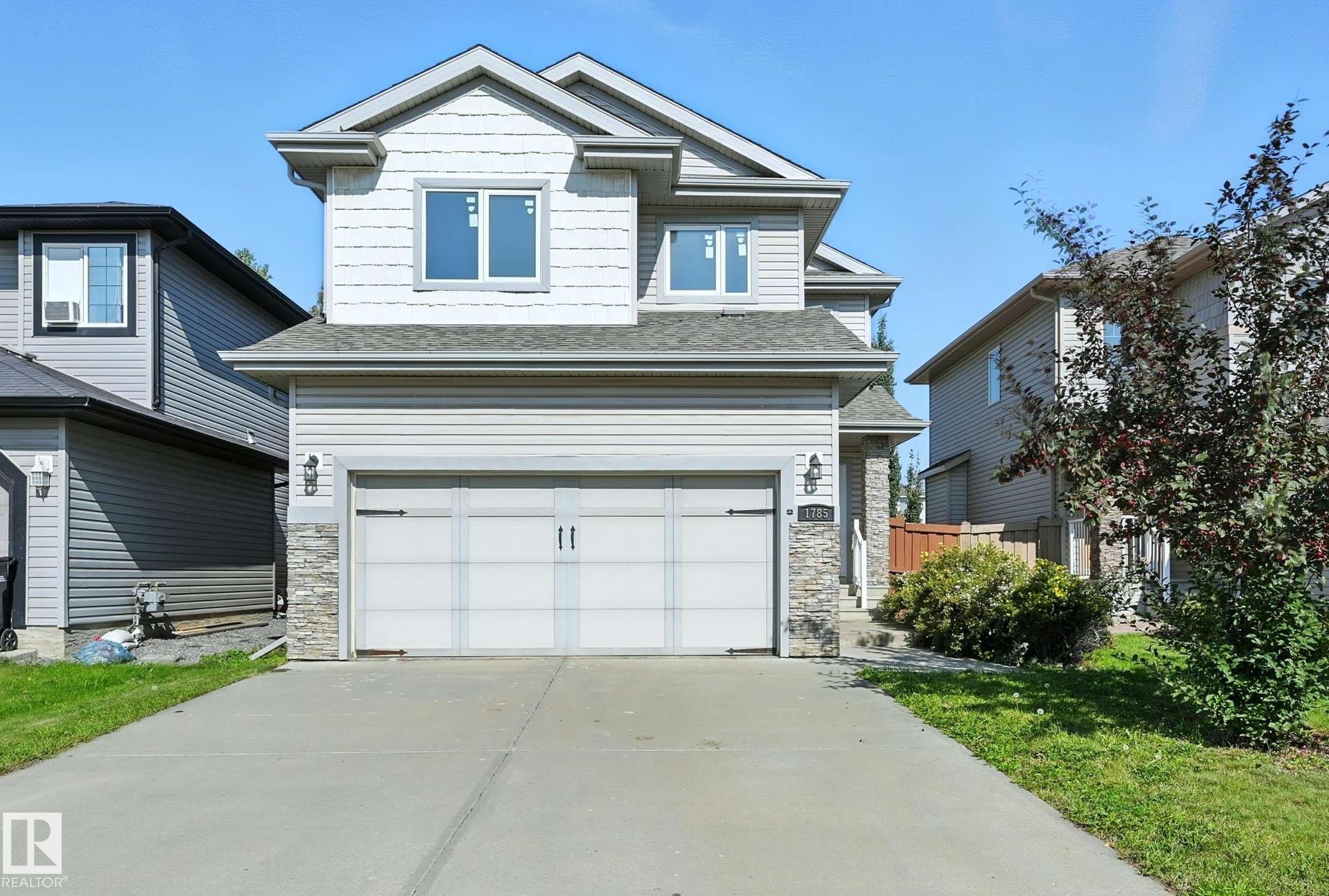 1785 Hammond Cr Cres NW, Edmonton, AB T6M 0K3