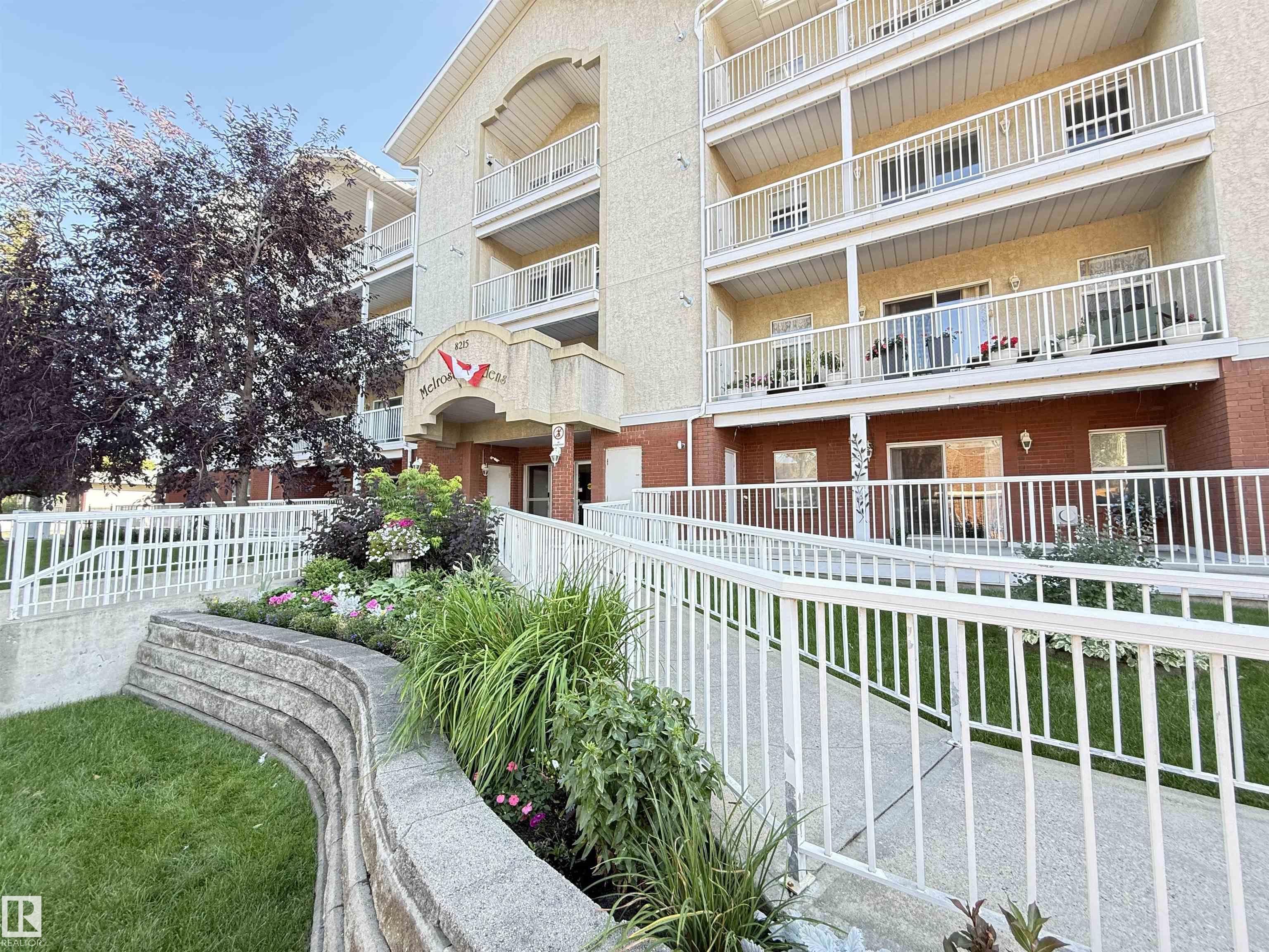 8215 84 Avenue Northwest #302, Edmonton, AB T6C 4R2