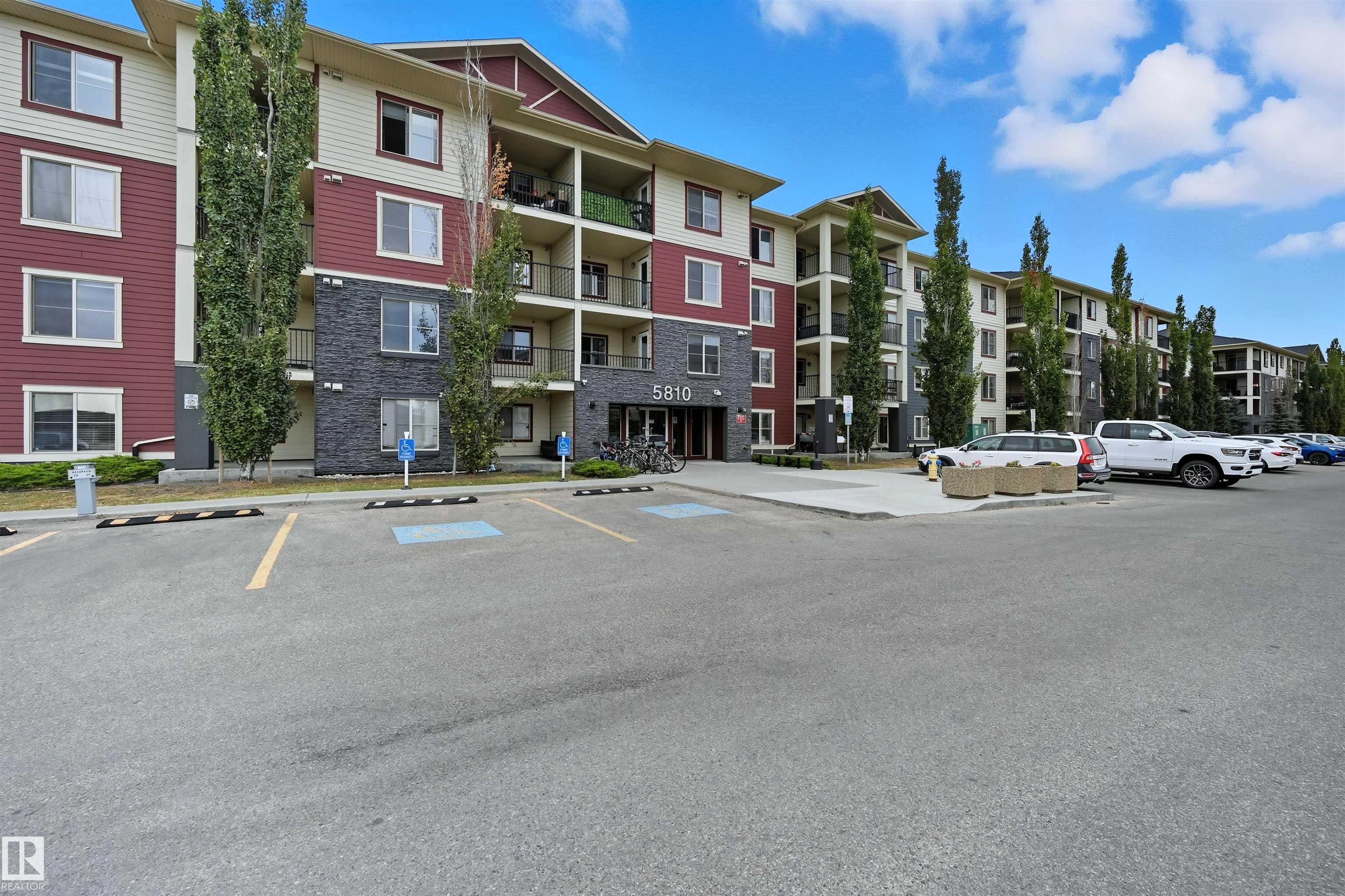 5810 Mullen Place Northwest #205, Edmonton, AB T6R 0W3