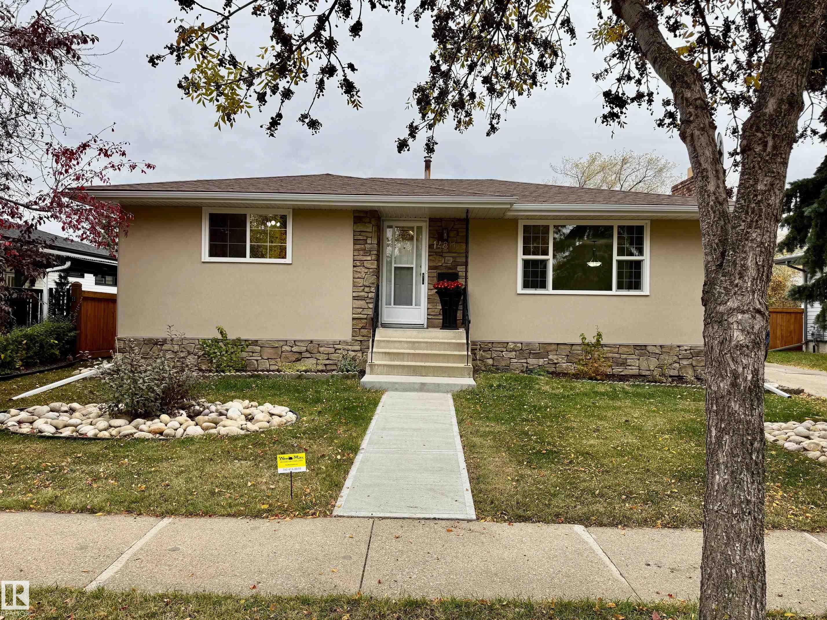 61 St Nw Unit 14811 St #a, Edmonton, AB T5A 2A7