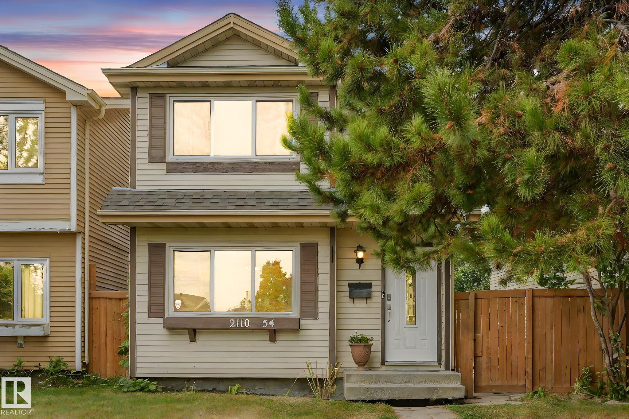 54 St Nw Unit 2110 St, Edmonton, AB T6L 4T9
