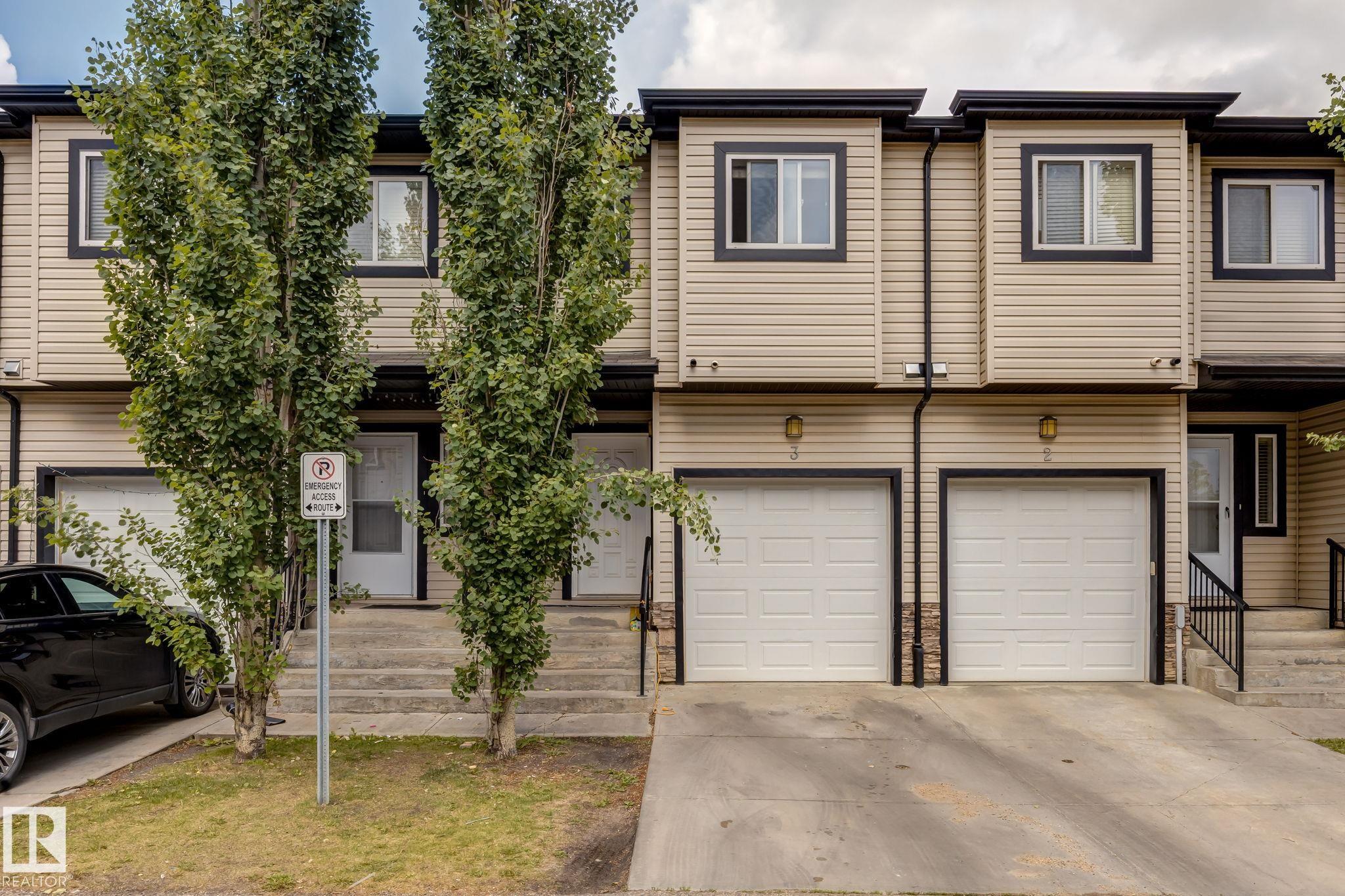 1820 34 Avenue Northwest #3, Edmonton, AB T6T 0N9