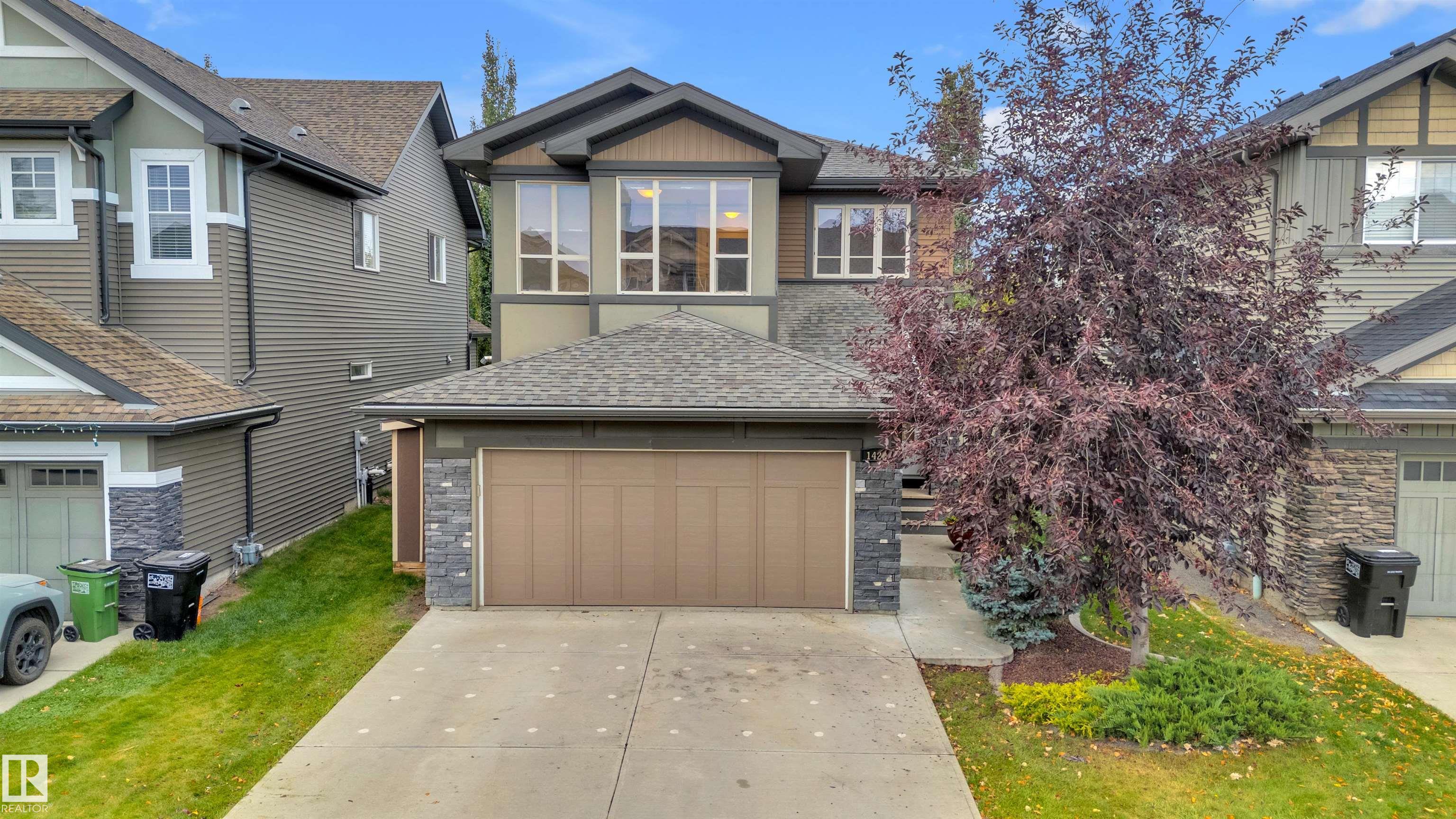 1422 Chahley Pl NW, Edmonton, AB T6M 0J3