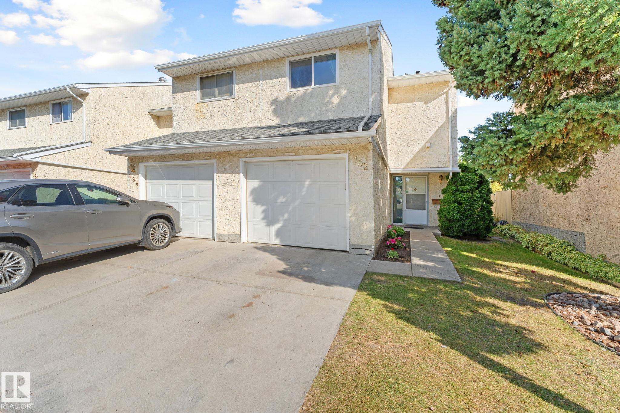 182 Callingwood Pl NW, Edmonton, AB T5T 2C6