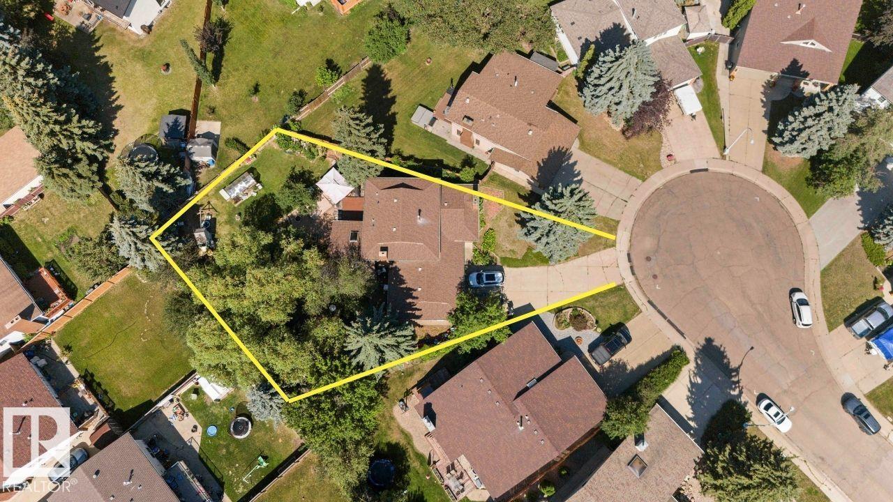 185 St Nw Unit 9818 St, Edmonton, AB T5T 3E5