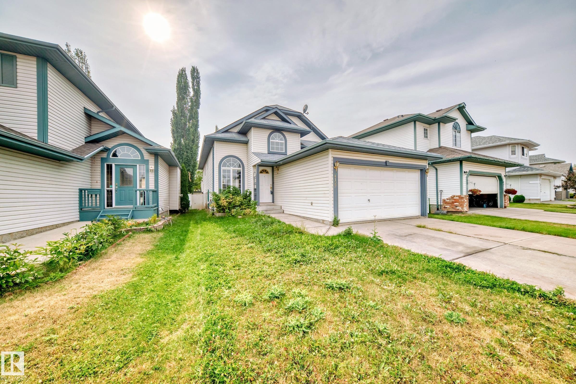 37 Av Nw Unit 4127 Ave #a, Edmonton, AB T6L 7A1