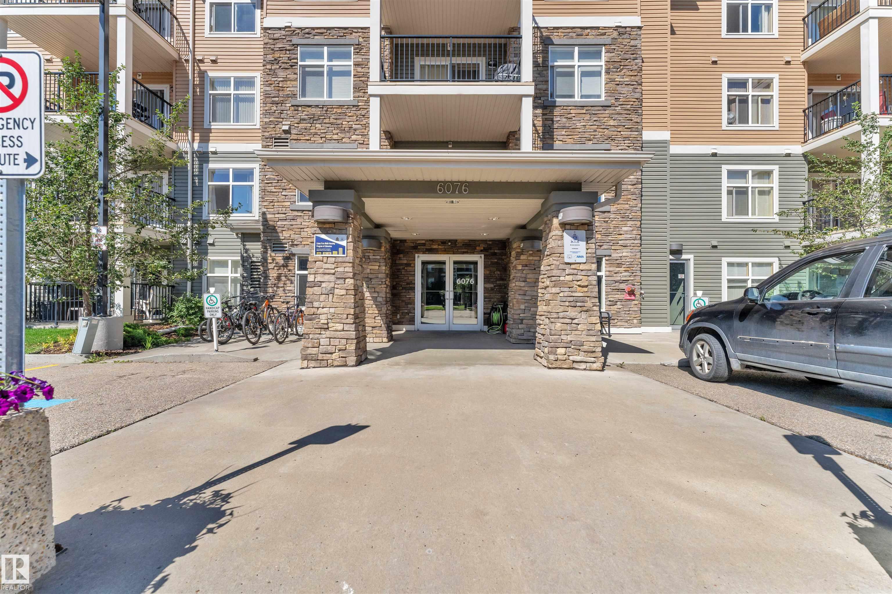 6076 Schonsee Way #228, Edmonton, AB T5Z 0K8