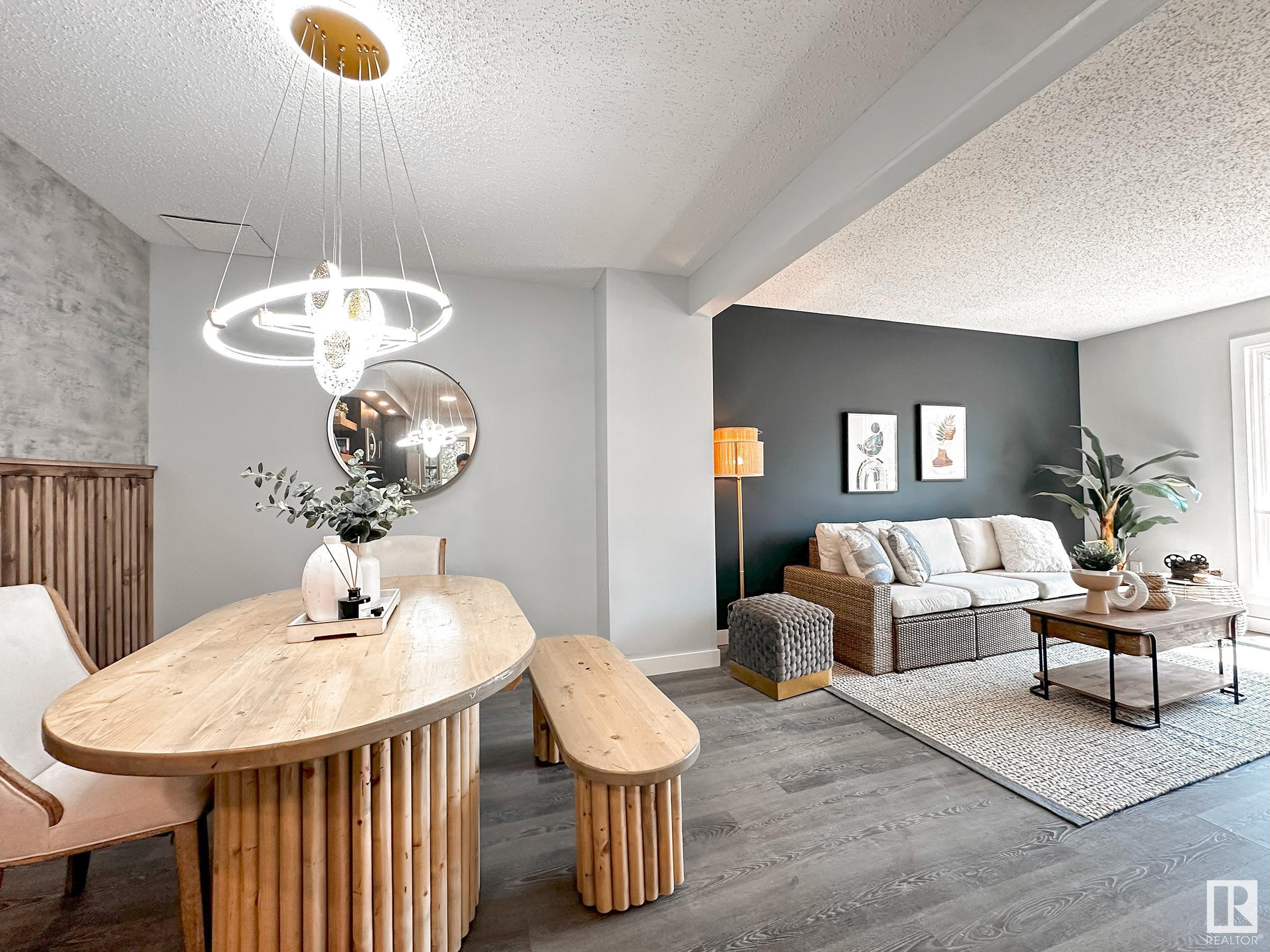 862 Erin Pl NW, Edmonton, AB T5T 1M6