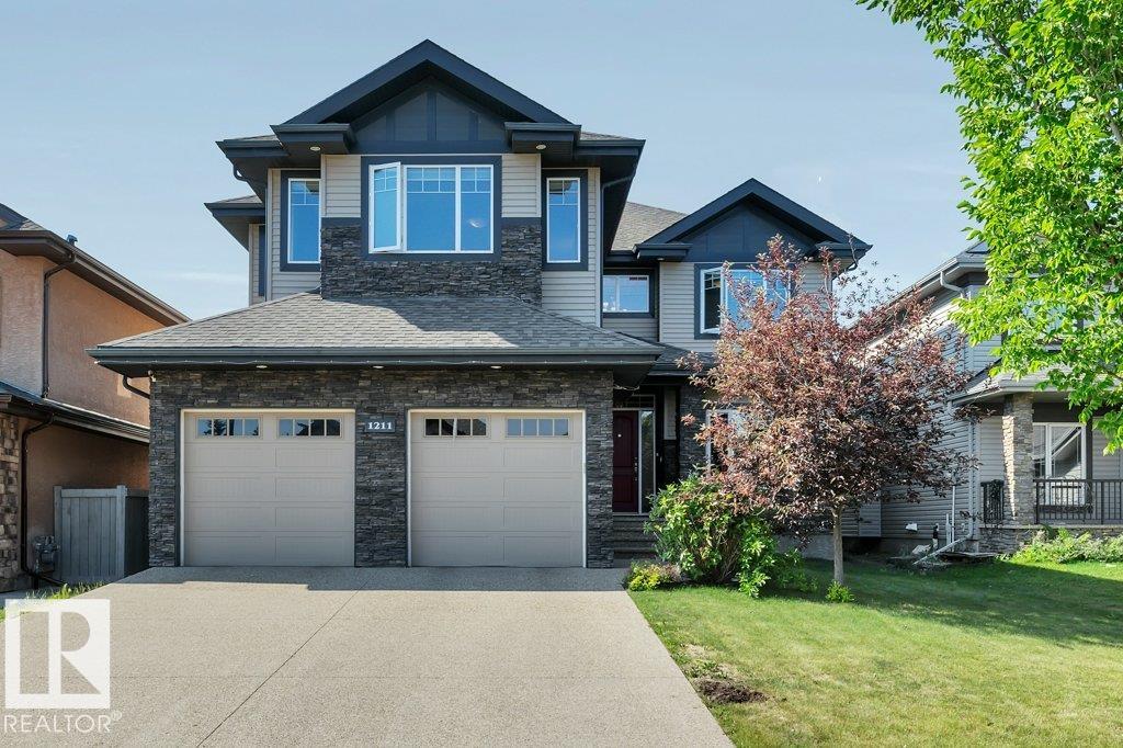1211 Adamson Dr SW, Edmonton, AB T6W 0V5
