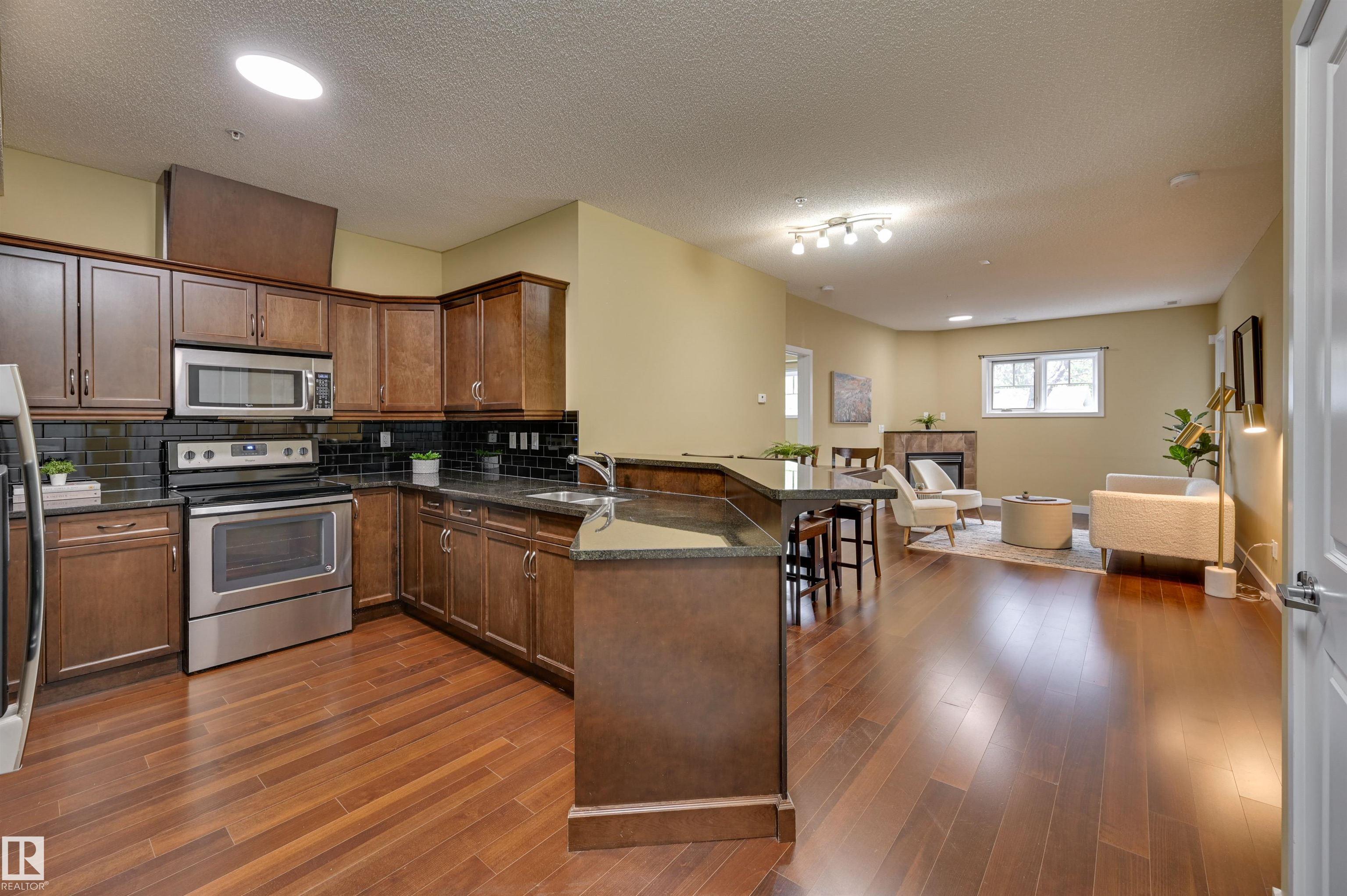 7907 109 St Nw Unit 104 St, Edmonton, AB T6G 1C7