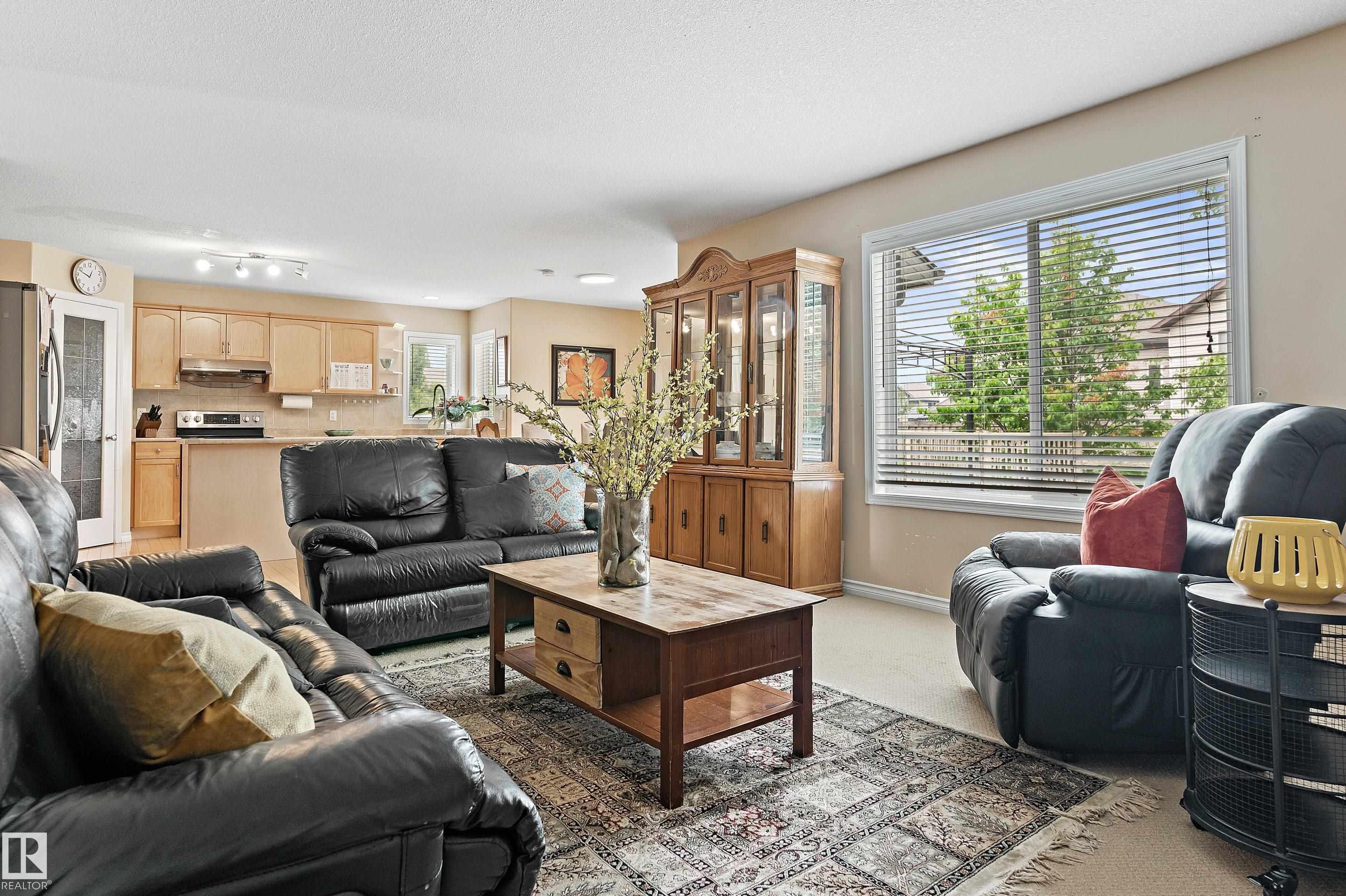 50 Av Nw Unit 20432 Ave, Edmonton, AB T6M 2Z8