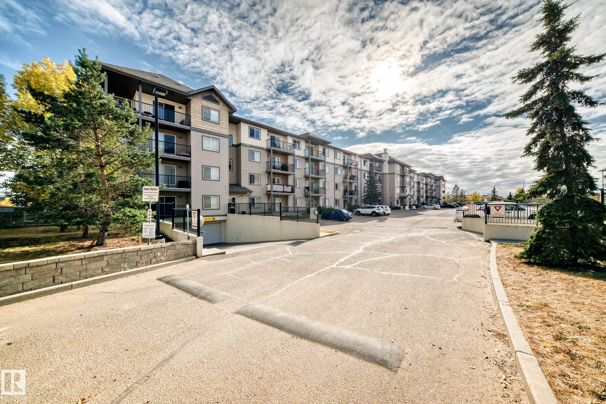 309 Clareview Station Drive Northwest #118, Edmonton, AB T5Y 0C5