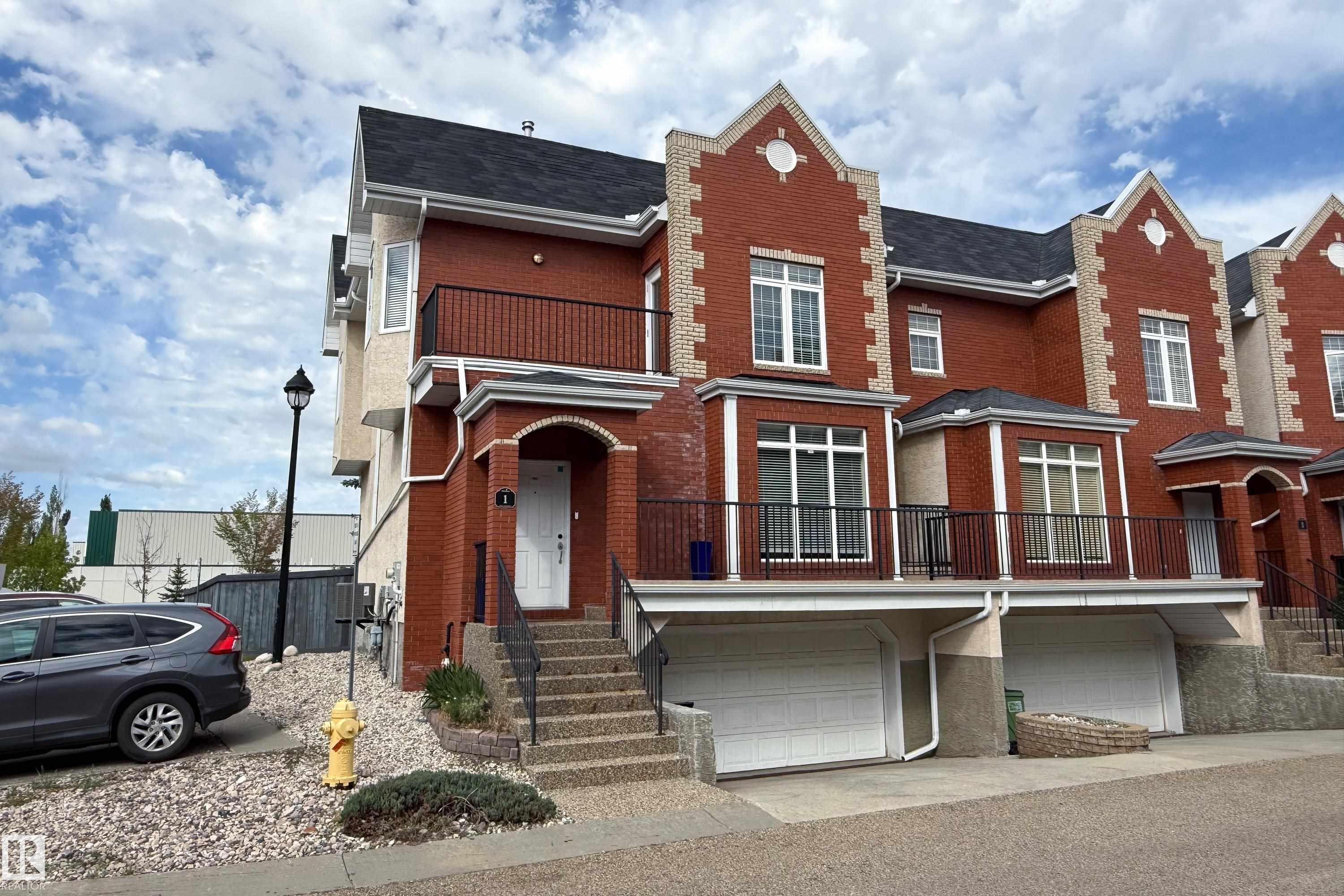 8403 164 Avenue Northwest #unit 1, Edmonton, AB T5Z 3Y2