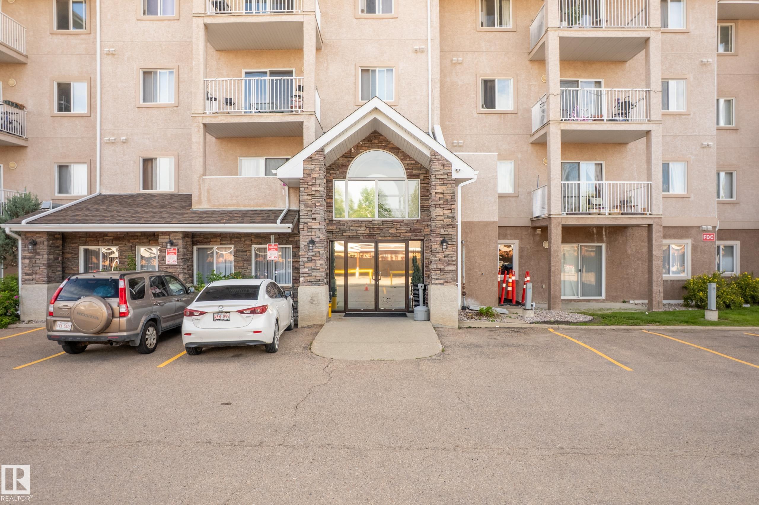 2305 35a Avenue Northwest #420, Edmonton, AB T6T 1Z2