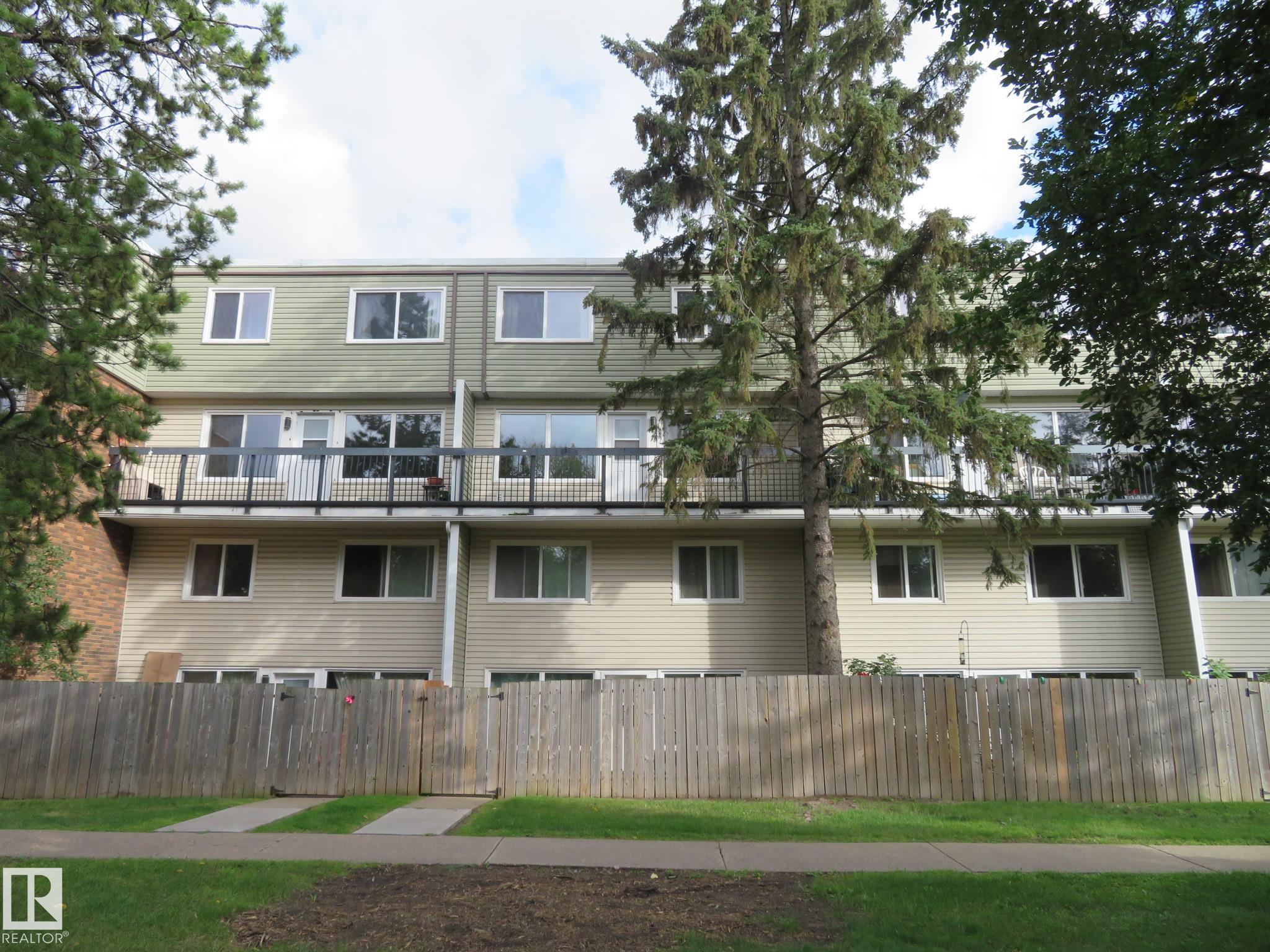 7805 159 Street Northwest #205, Edmonton, AB T5R 2E1
