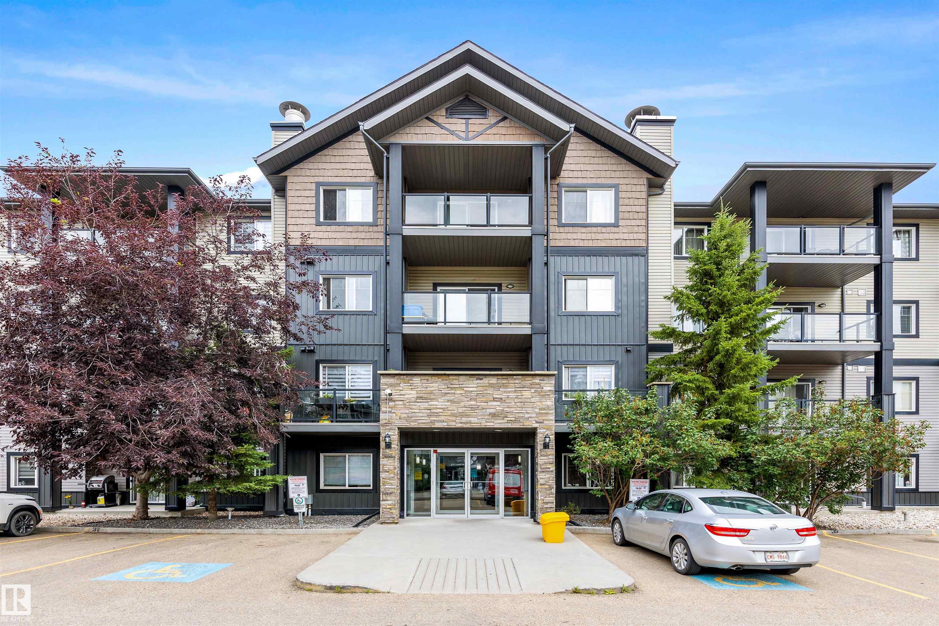 1204 156 Street Northwest #305, Edmonton, AB T6R 0R6
