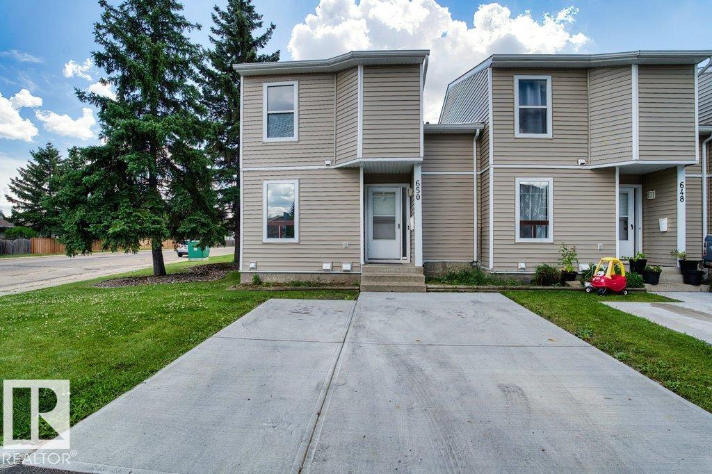 650 Saddleback Rd NW, Edmonton, AB T6J 4Z3