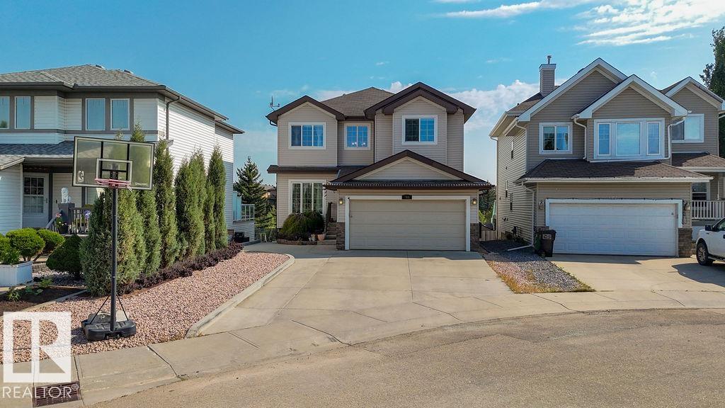 715 Wildwood Pt NW, Edmonton, AB T6T 0B2