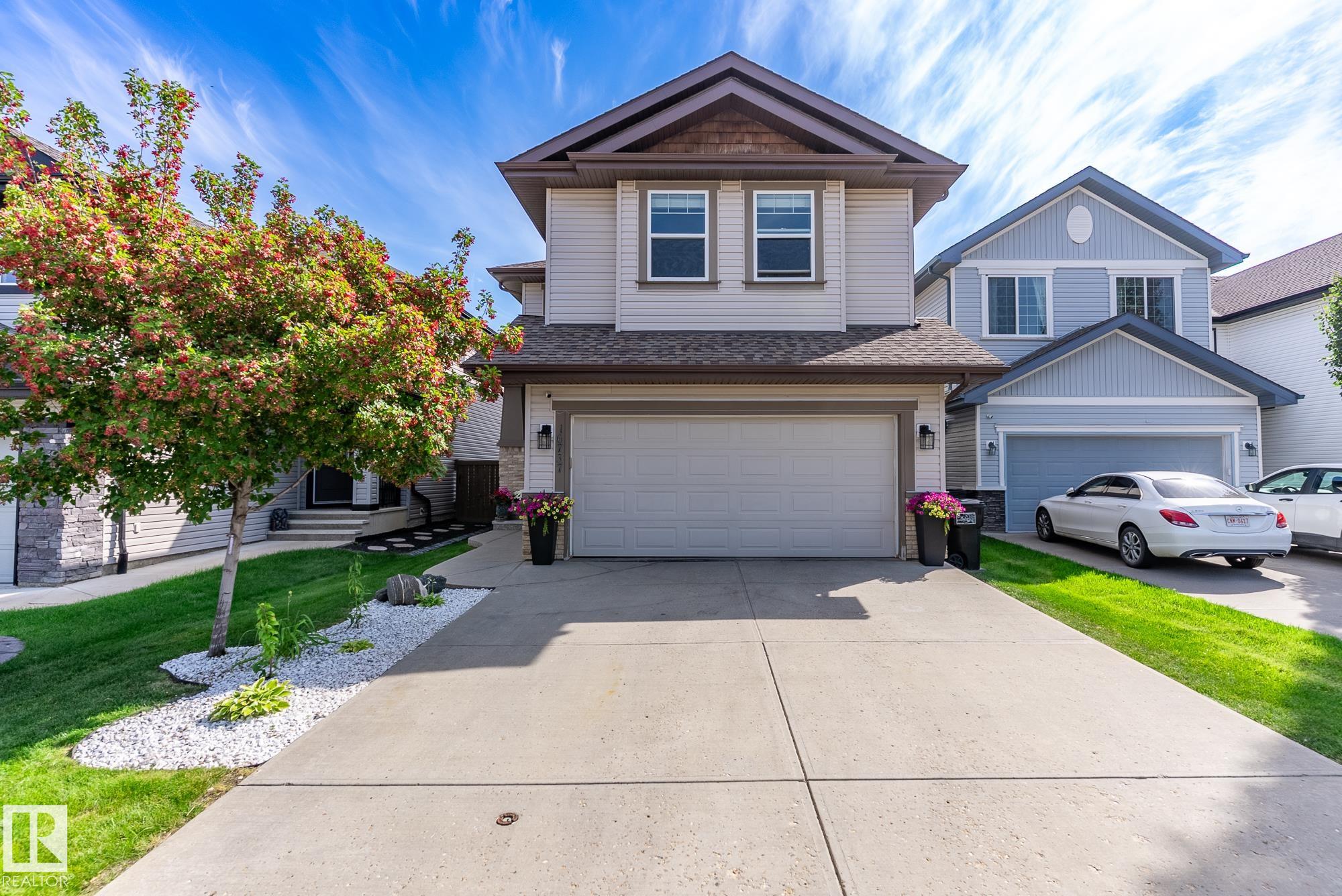 58 St Nw Unit 16737 St #b, Edmonton, AB T5Y 0N3