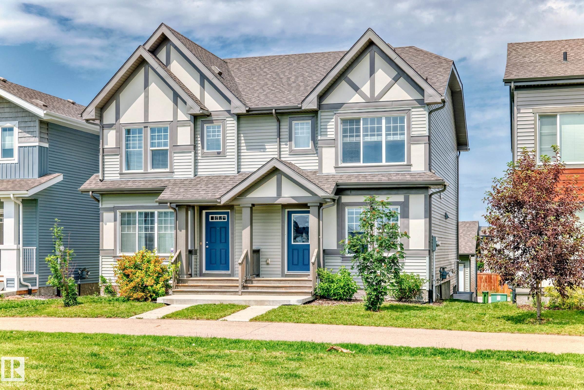 2271 Price Ln SW, Edmonton, AB T6W 3P9