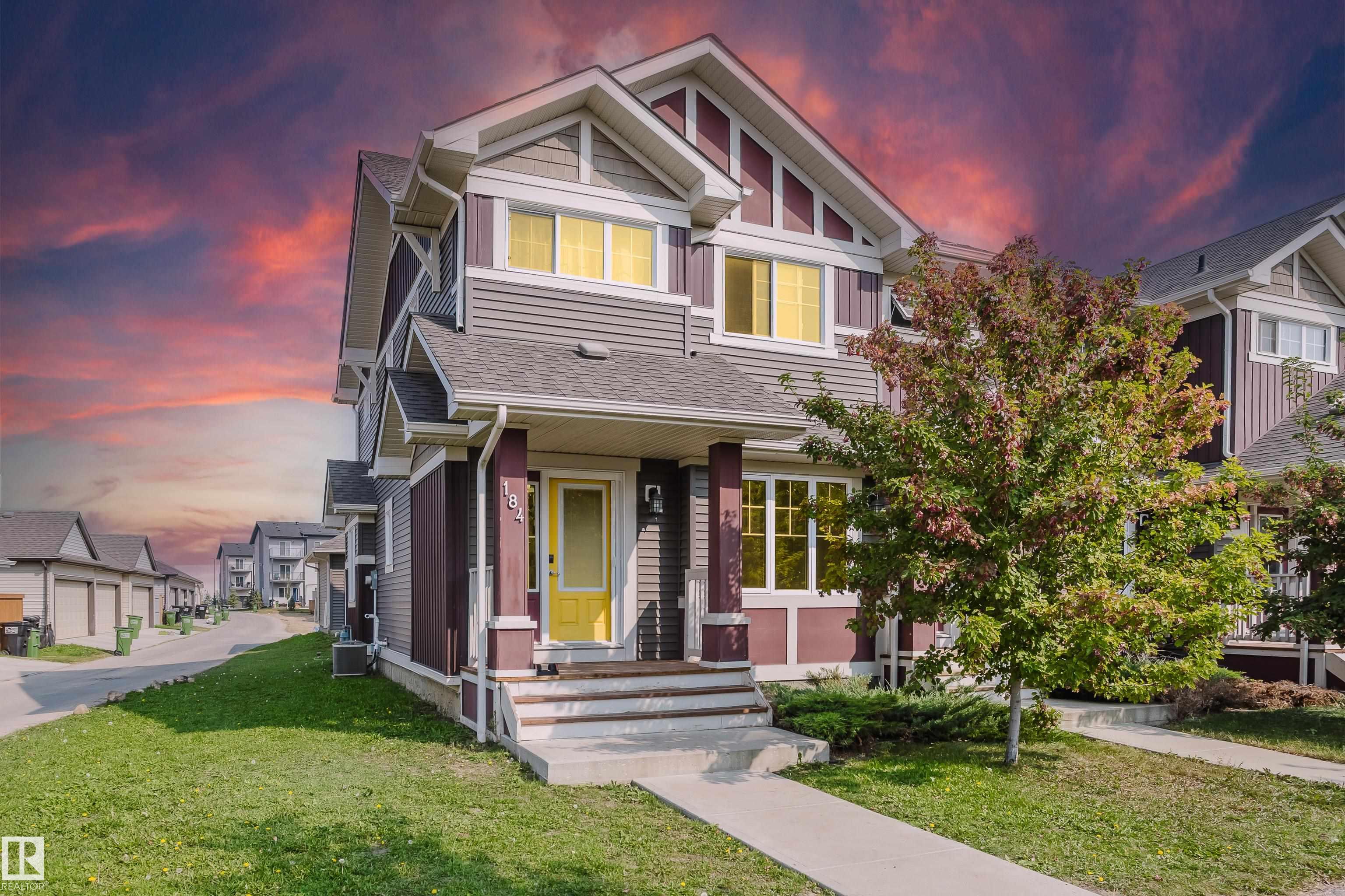 184 Desrochers Ga Gate SW, Edmonton, AB T6W 3H8