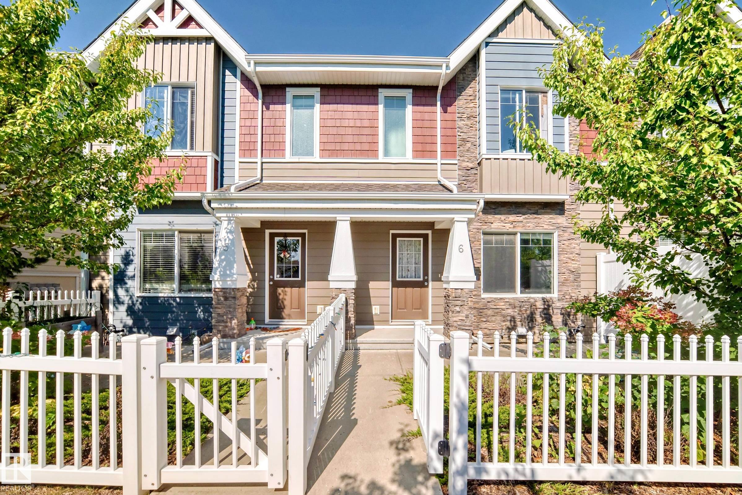 2003 Rabbit Hill Rd Nw Unit 6 Rd, Edmonton, AB T6R 0R7