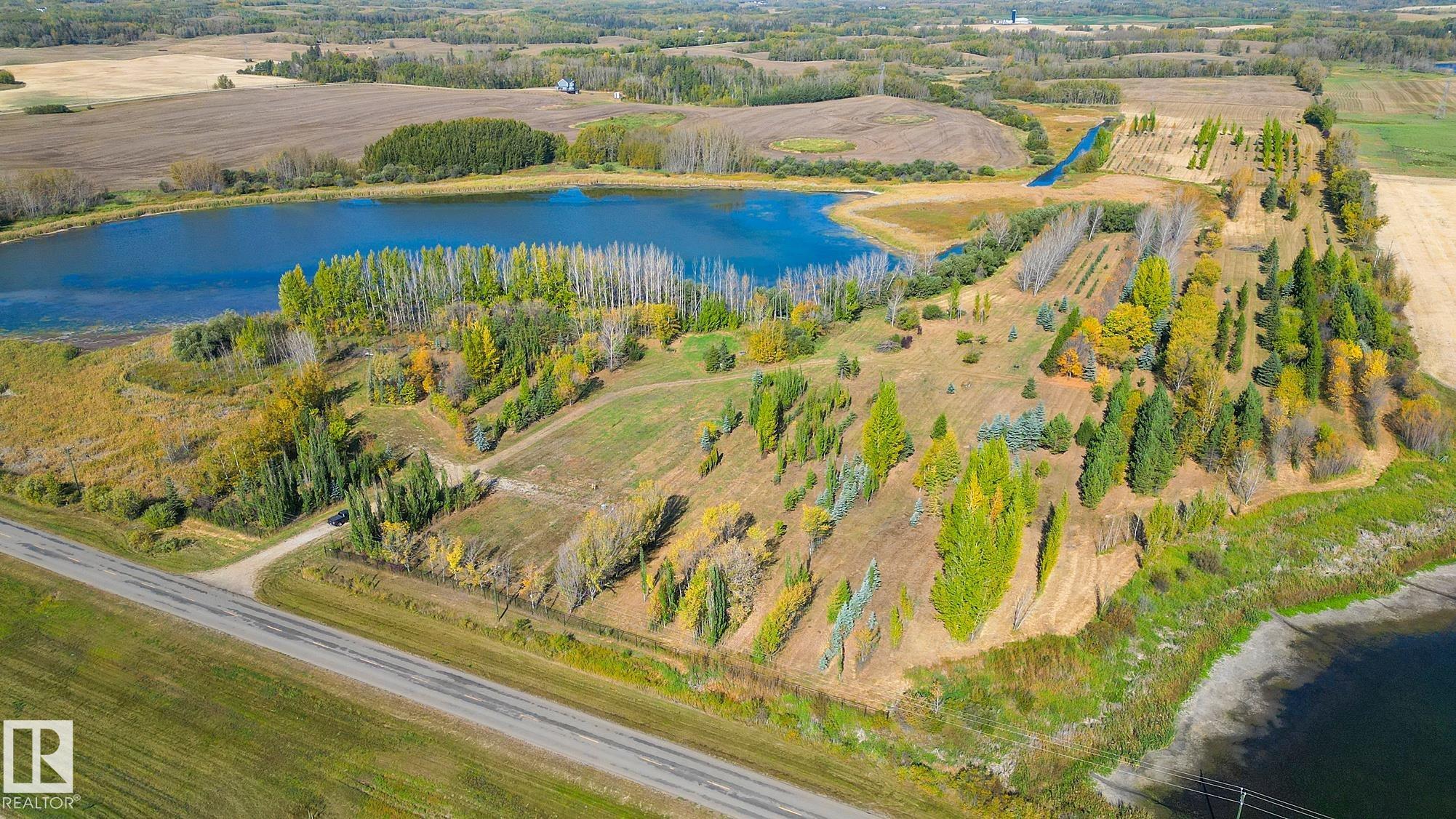 1020 Hghway 16, Rural Parkland County, AB T7Z 0J6