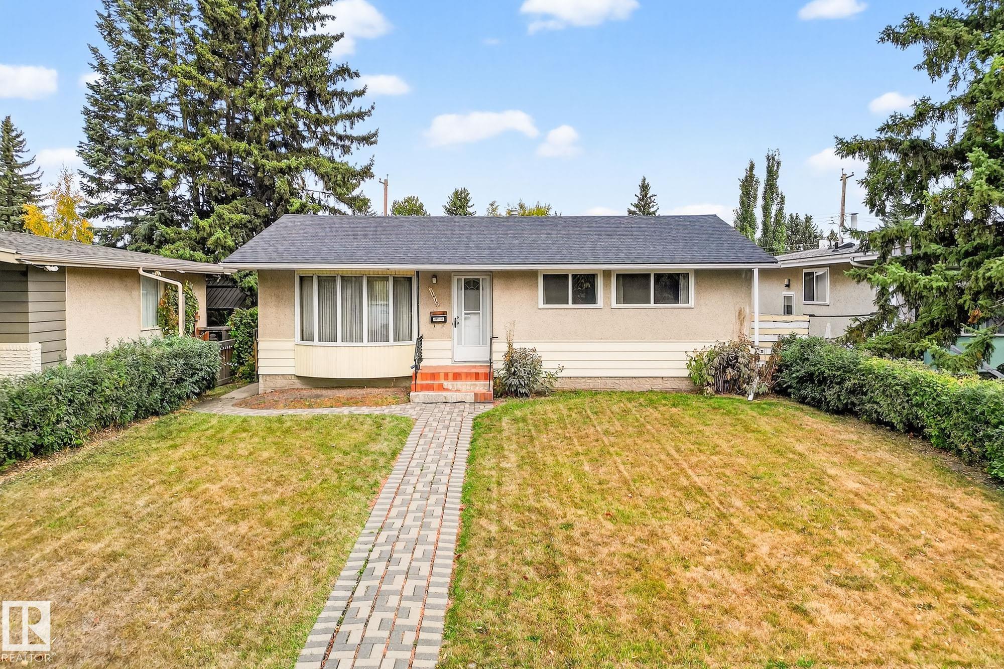 11412 Malmo Rd NW, Edmonton, AB T6H 4M2