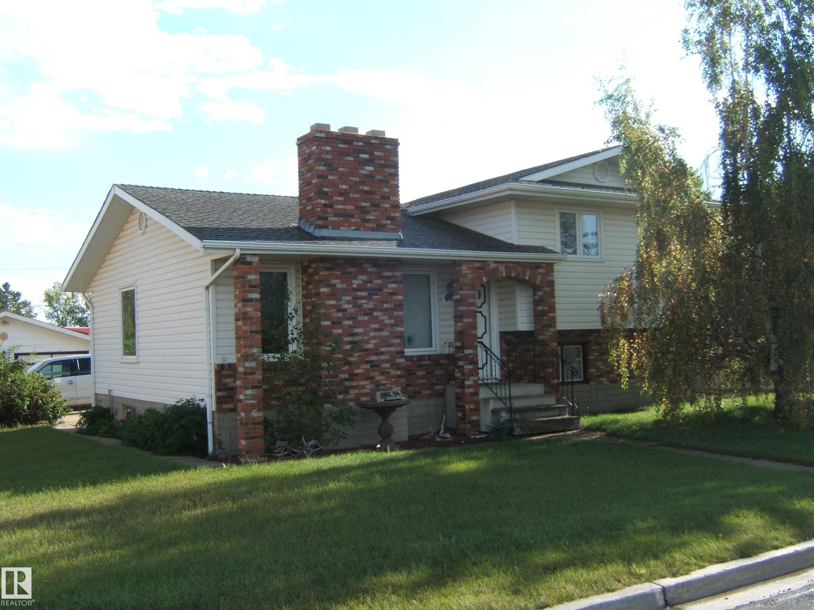 54 Av Unit 4807 Ave, Two Hills, AB T0B 4K0