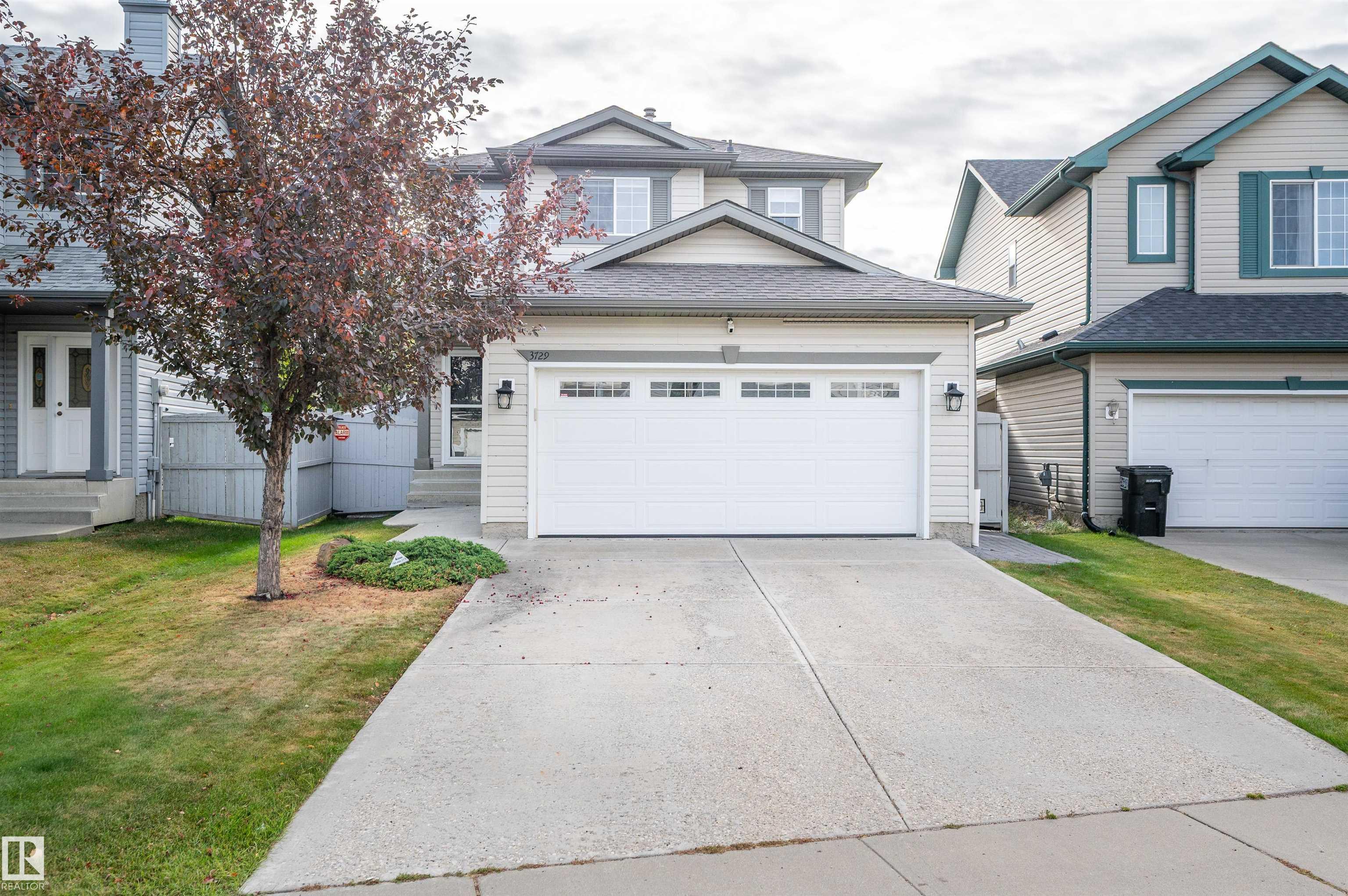 138 Av Nw Unit 3729 Ave #a, Edmonton, AB T5Y 3G6