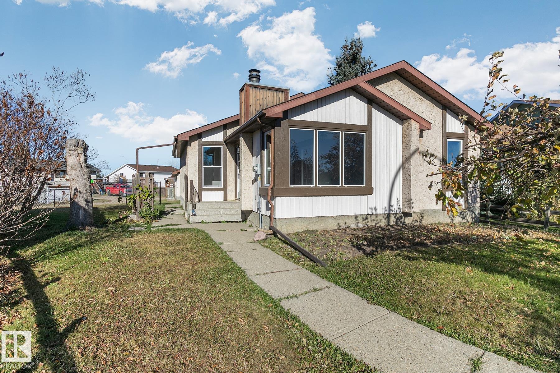 50 St Unit 4342 St, Gibbons, AB T0A 1N0