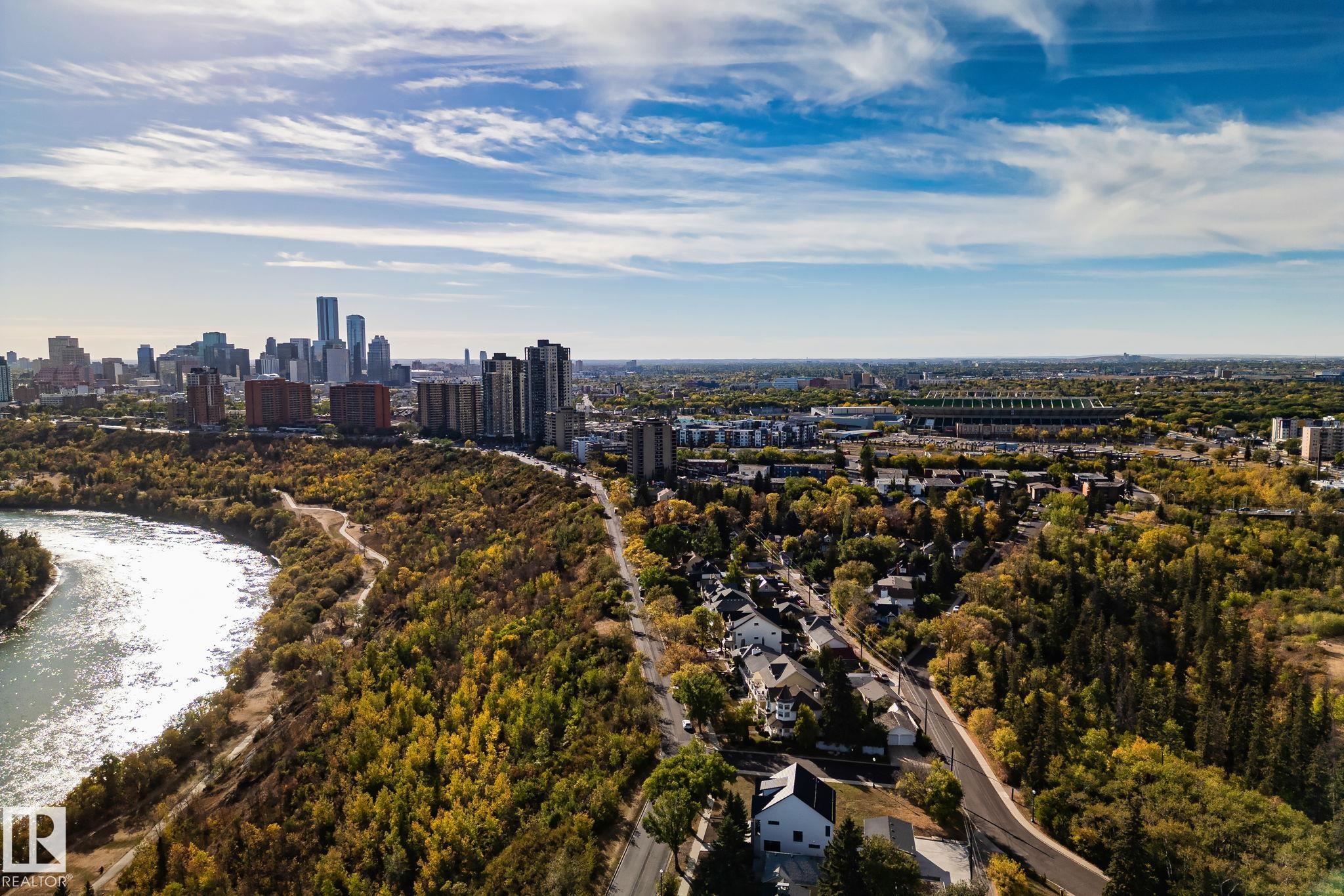7780 Jasper Ave NW, Edmonton, AB T5H 3R8